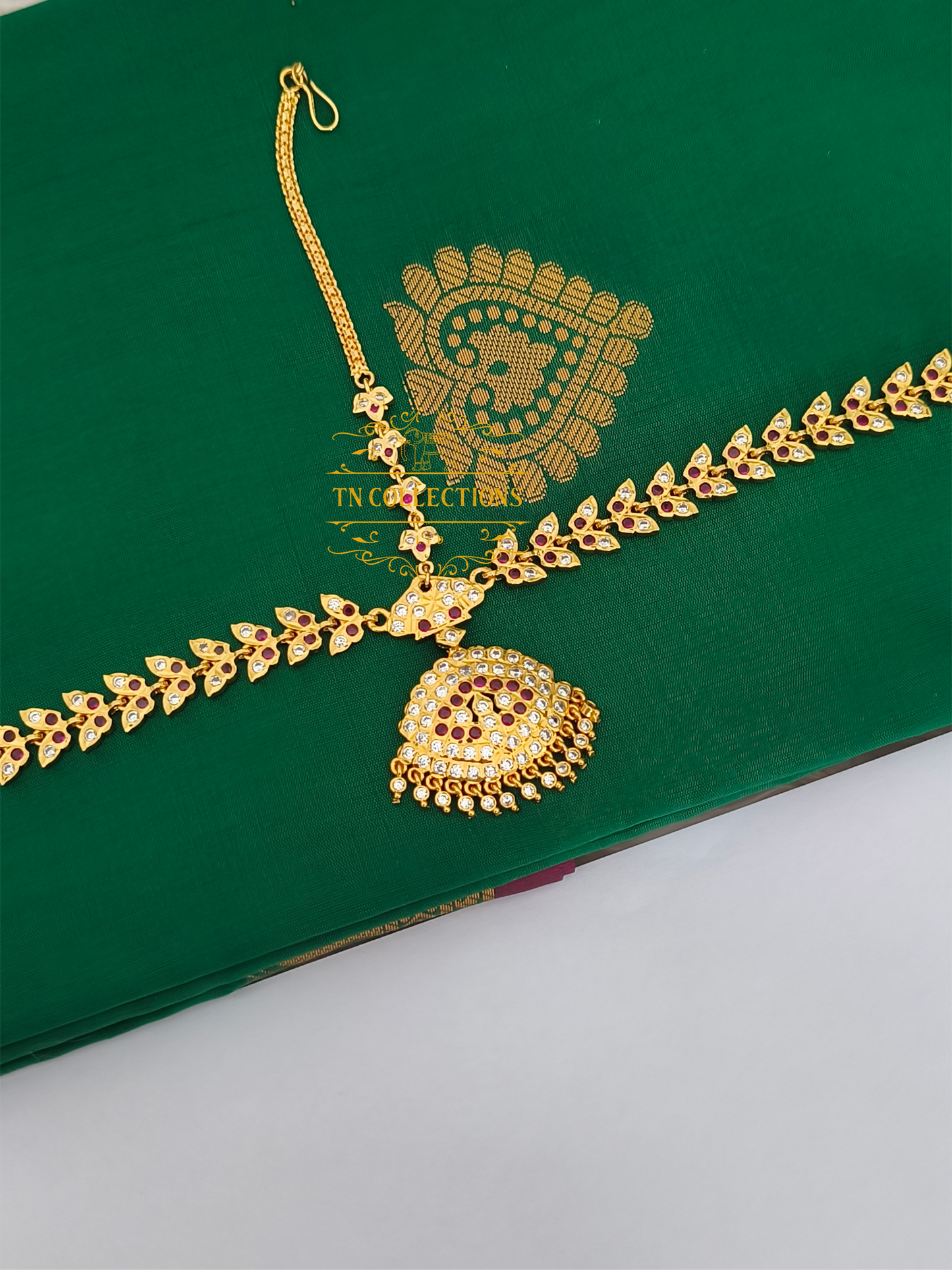 Micro Gold-Plated Traditional Head Set (Hair accessory Ruby & white stones)