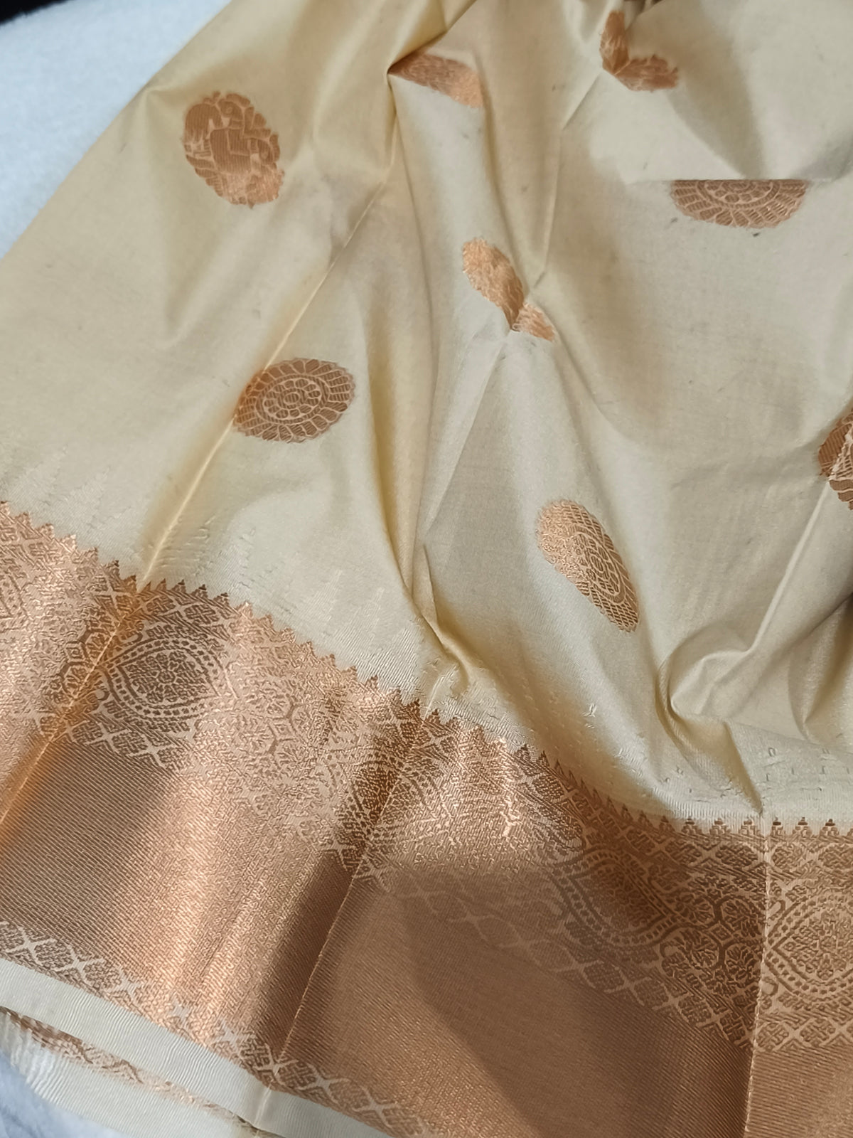 Checked Kanchi Semi Silk Saree