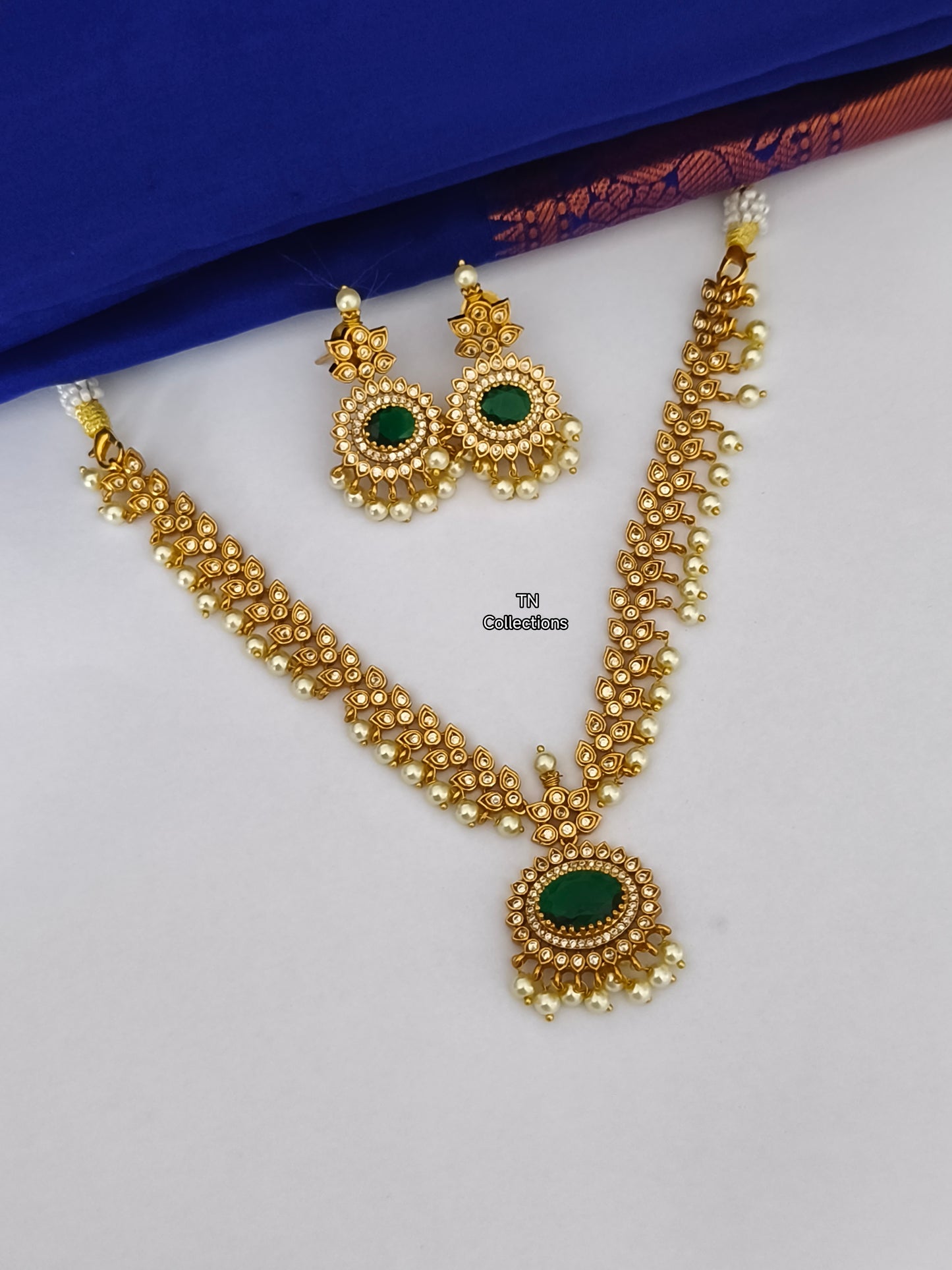 Matte Finish Choker Necklace Set