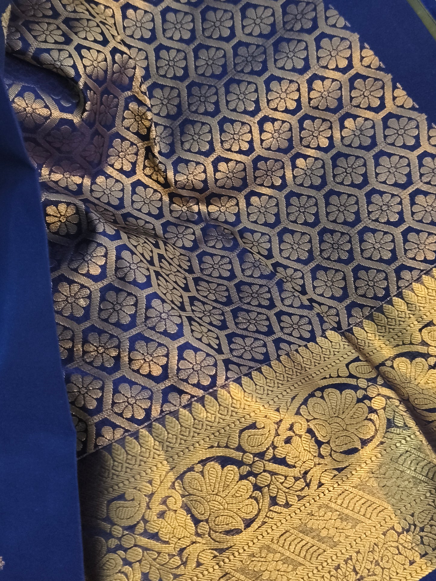 Kanchi butta Silk Saree