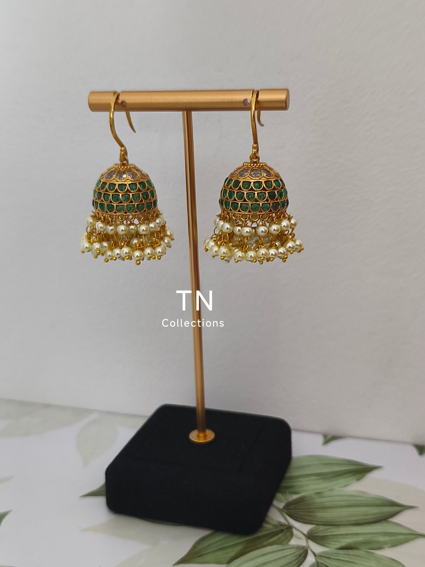 Matte Finish Green Real kemp stone Earrings with pearls