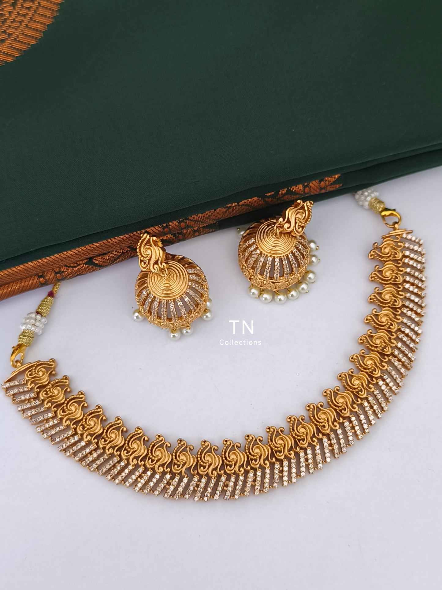 Matte Finish Necklace Set