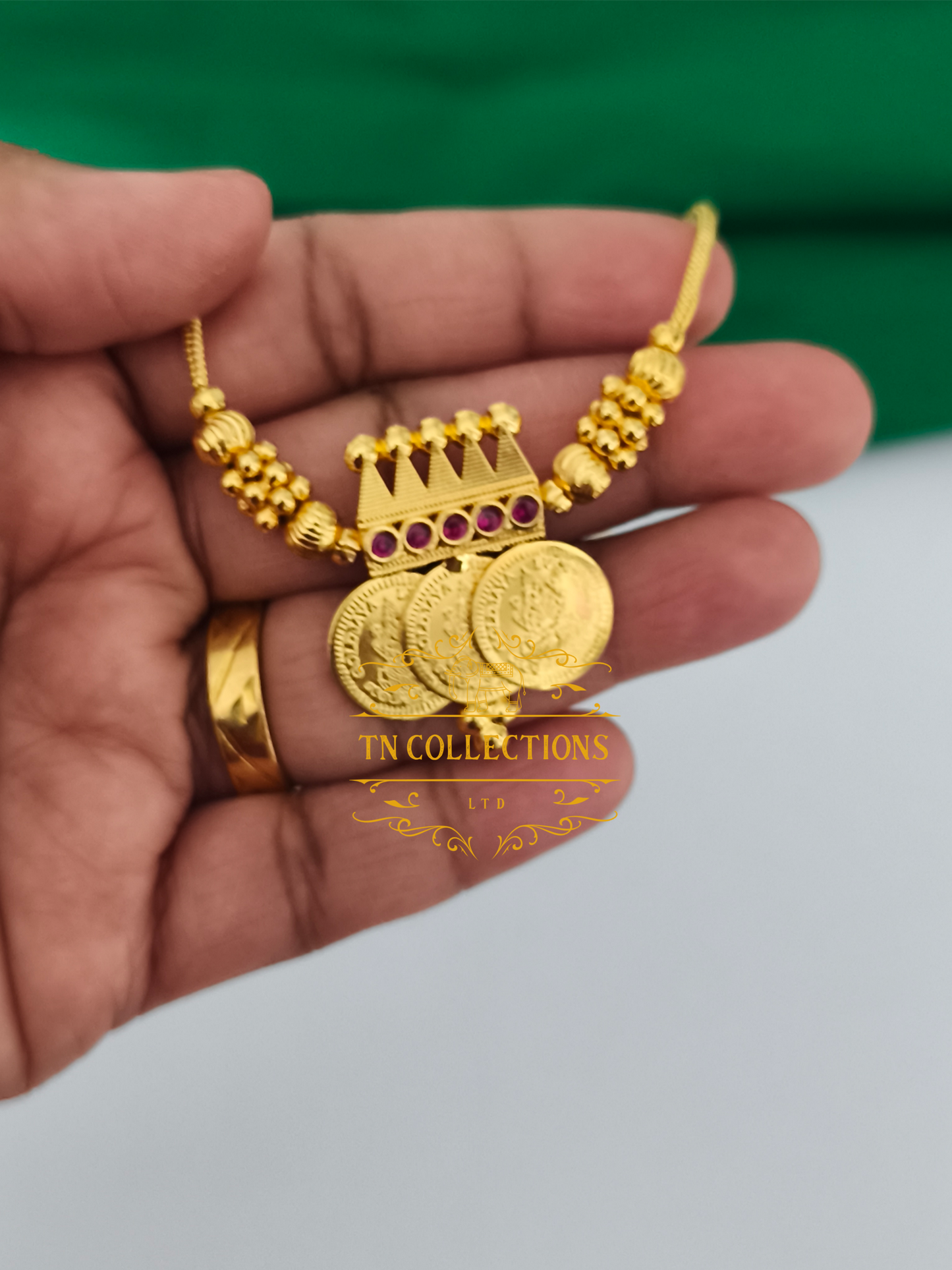 Micro Gold-Plated Simple coin Necklace