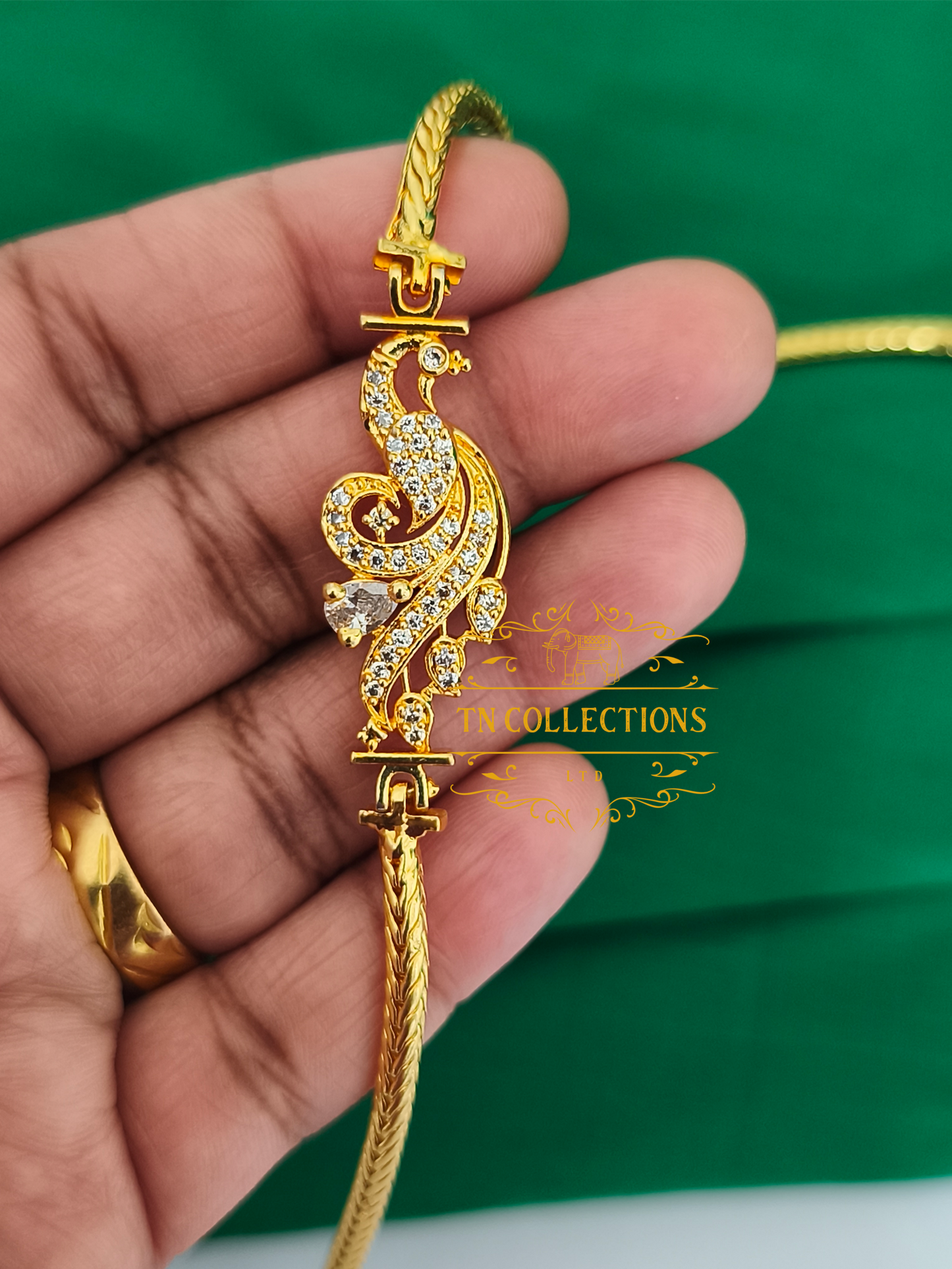 Micro Gold plated Mugappu kodi