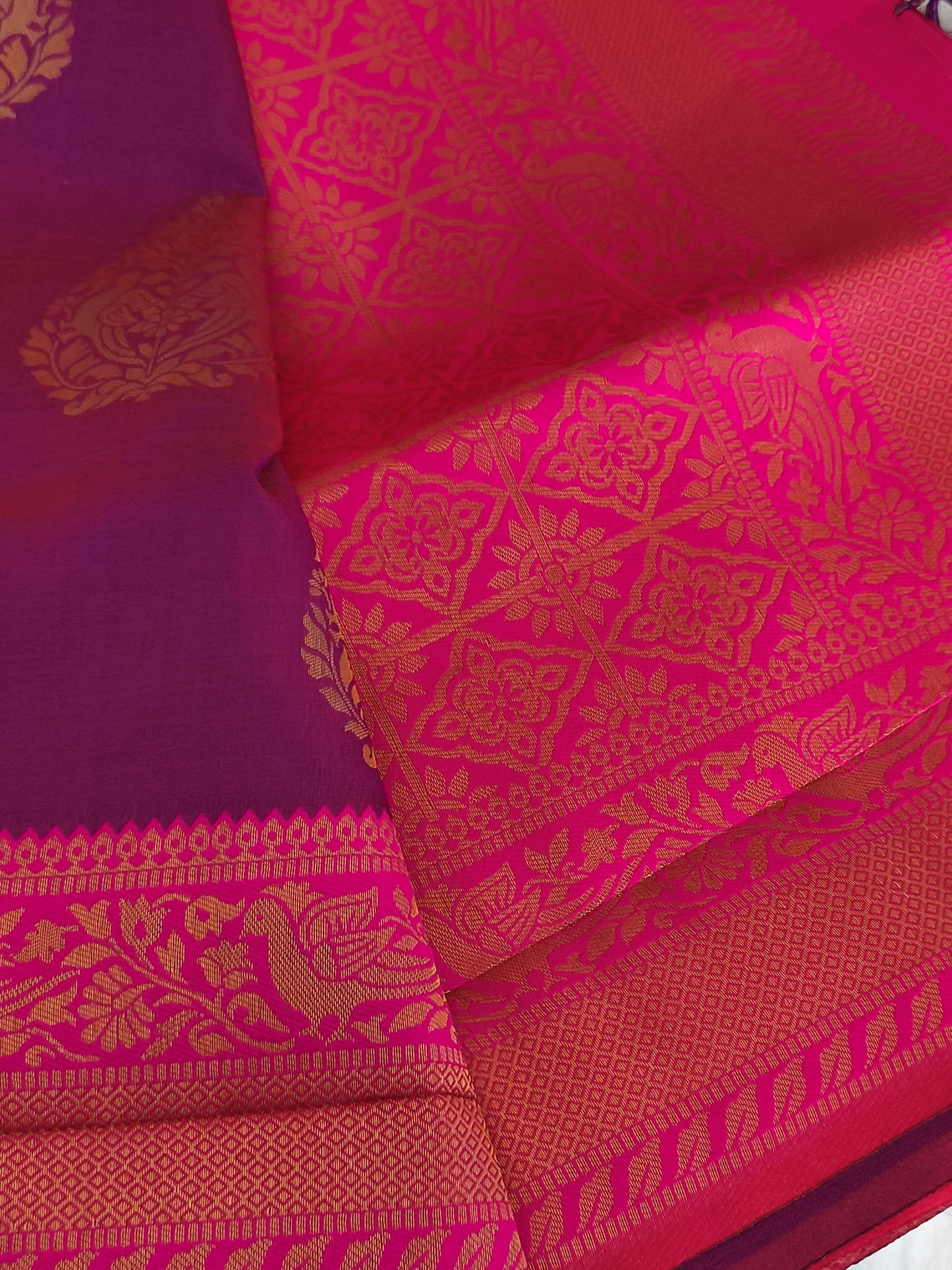 Dual shaded Soft Kanjivaram Silk Saree with contrast blouse and rich pallu Indian women's wear