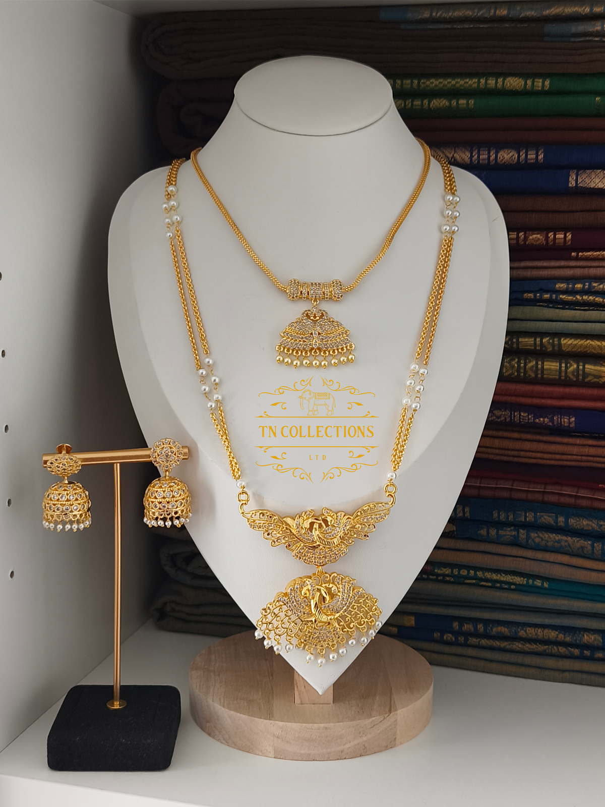 Micro gold plated Traditional Attiyal Pathakkam Set (Full White Stones)