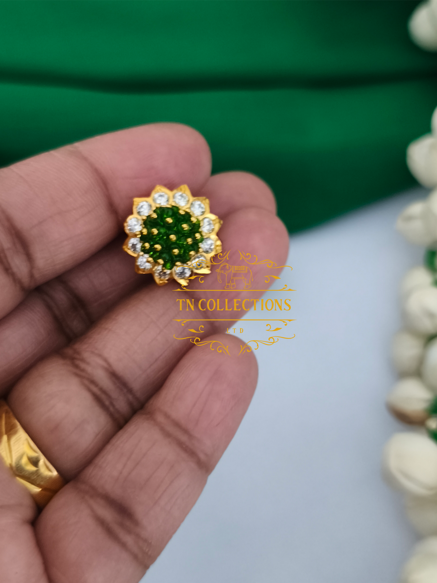 22ct Gold plated Traditional Muthukuviyal Thodu (Green)