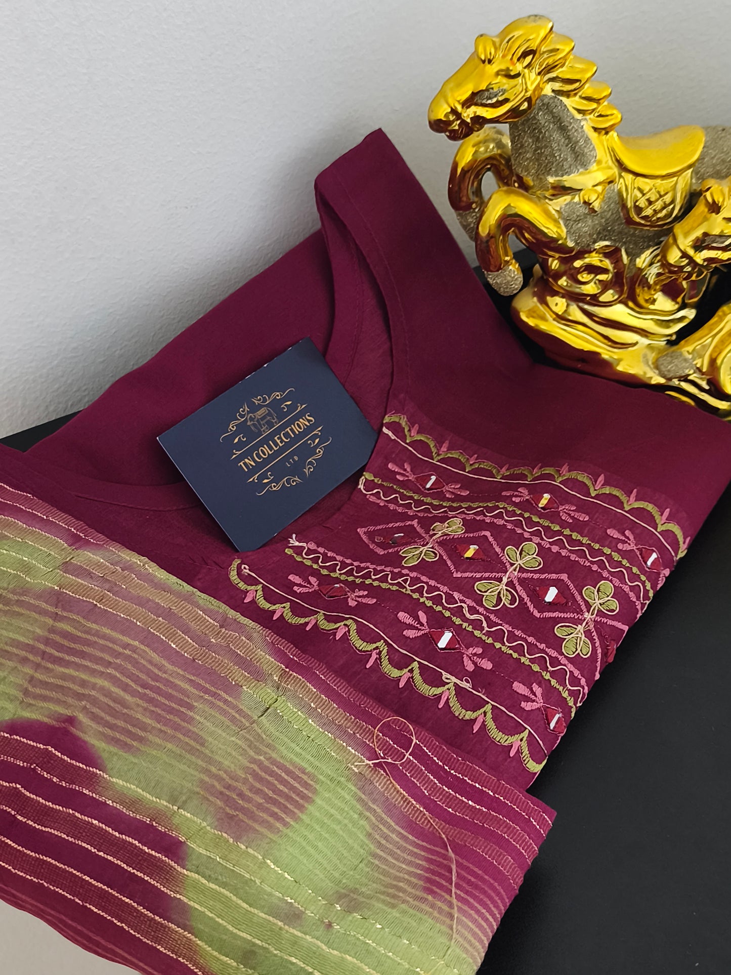 Kurthi with Duppatta (Size L)