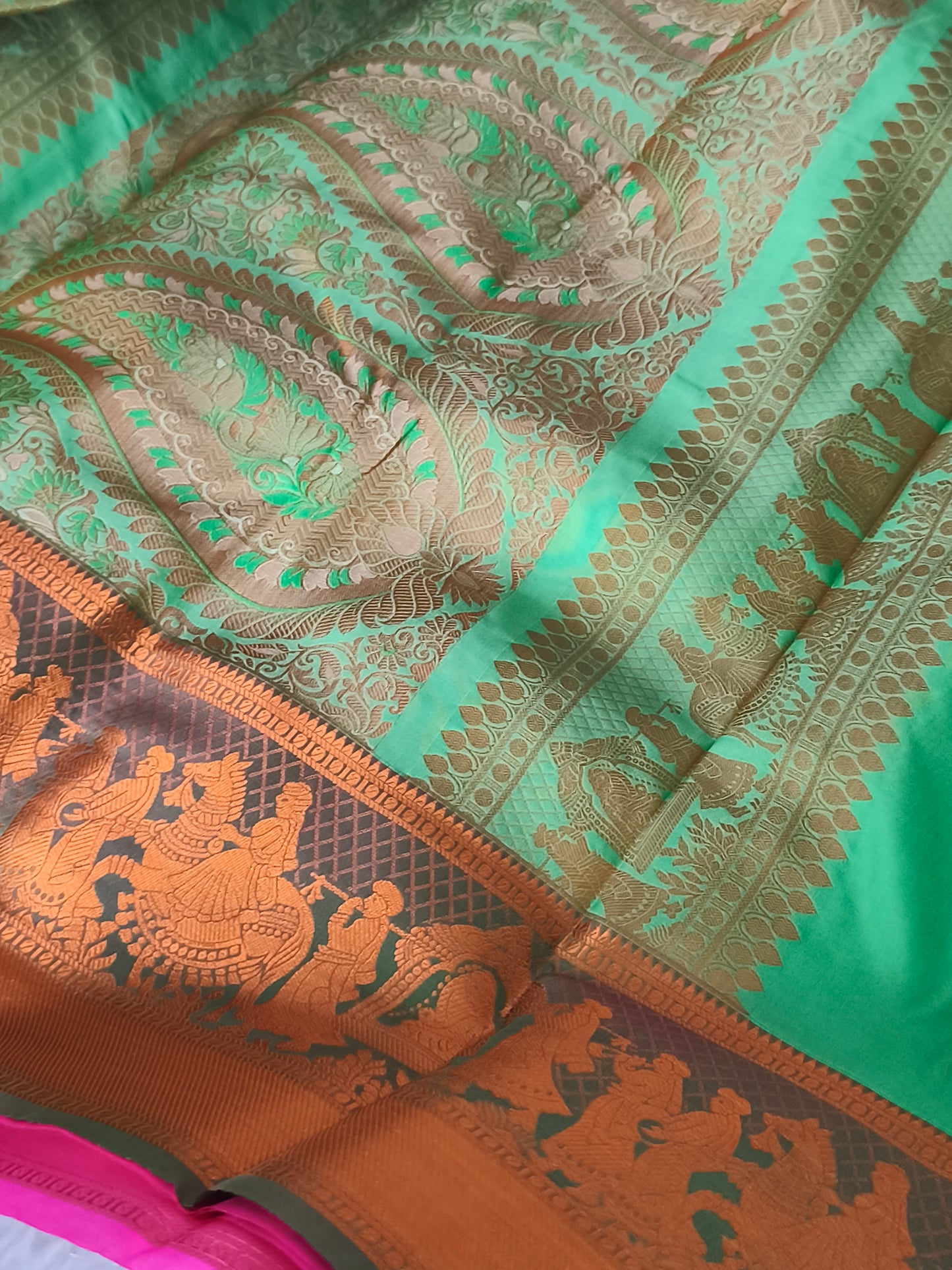 Traditional Pallakku Design Pink Kanchi Soft Silk Saree