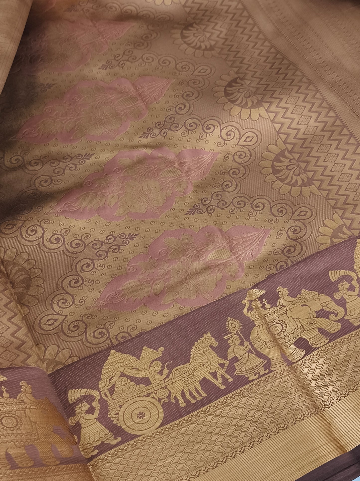 Pallakku Design Soft Silk Saree