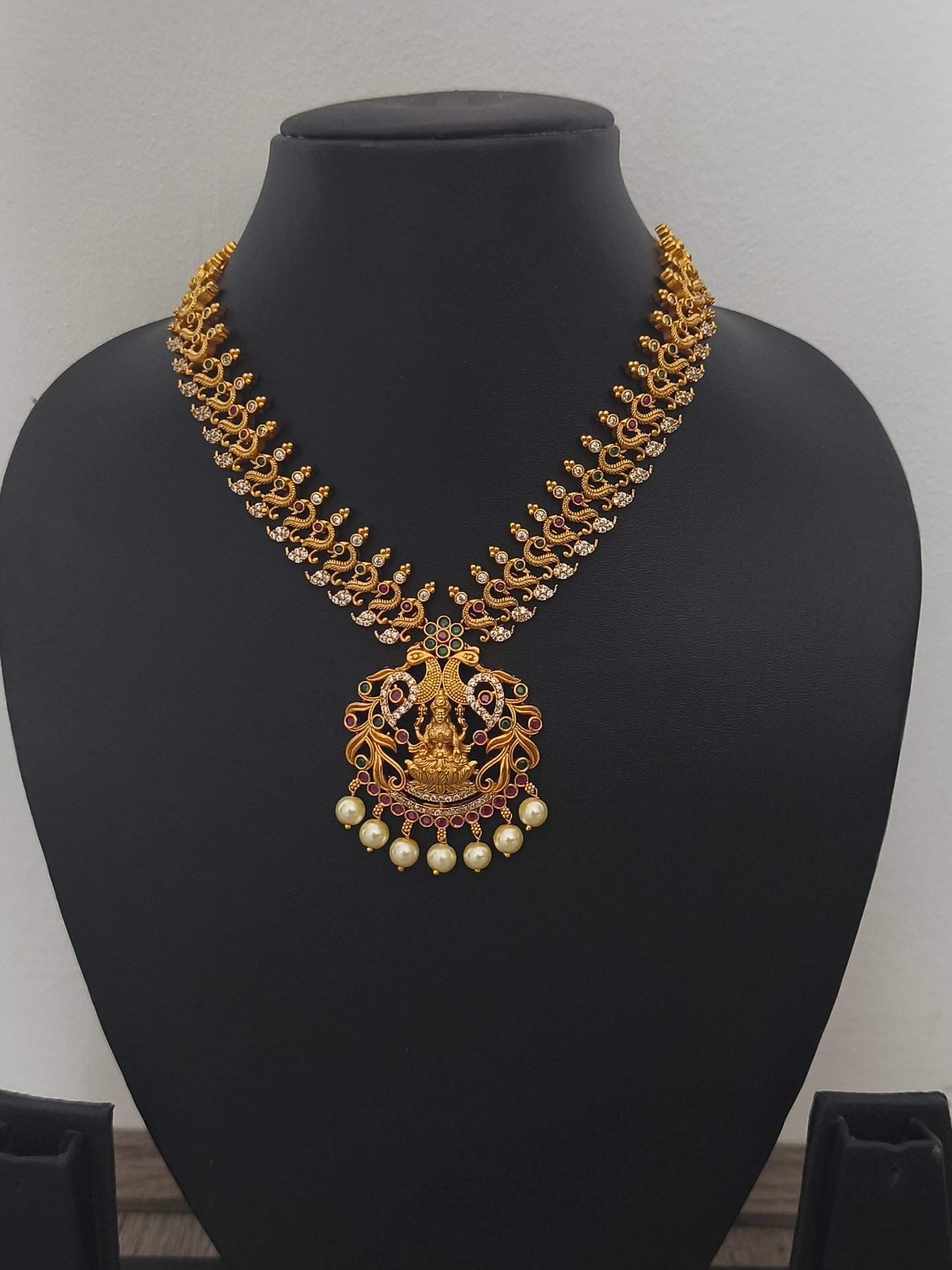 Matte finish necklace