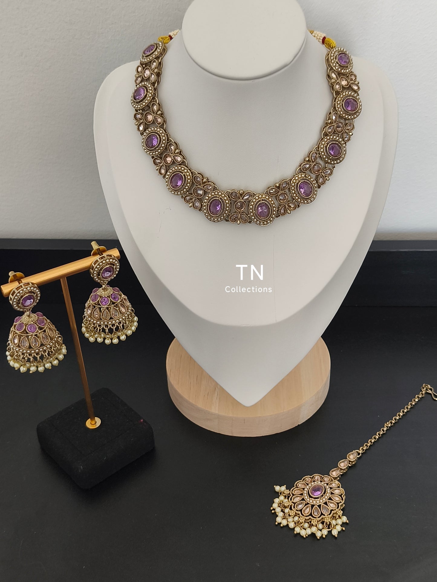 Lavender Choker Necklace Set