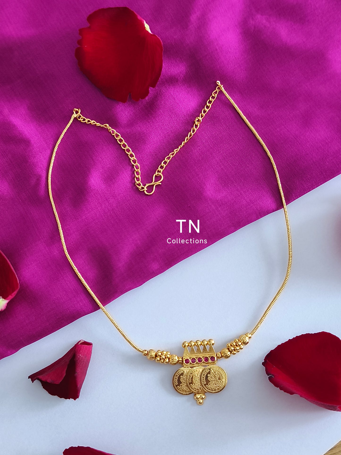 Gold plated Simple coin necklace