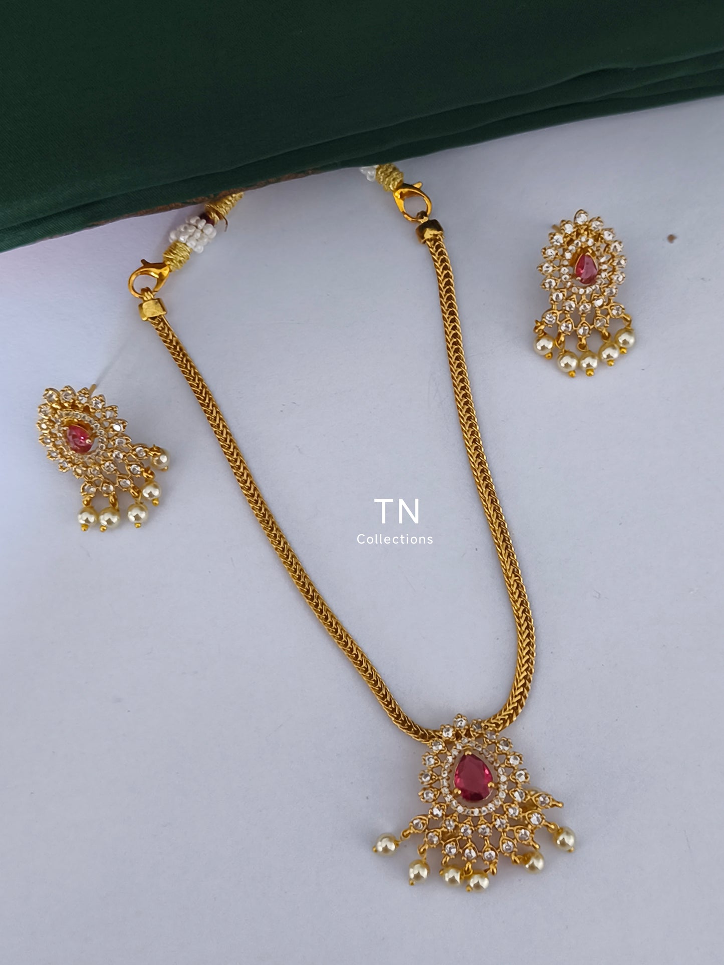 Antique Polish Simple Necklace set (Maroon)