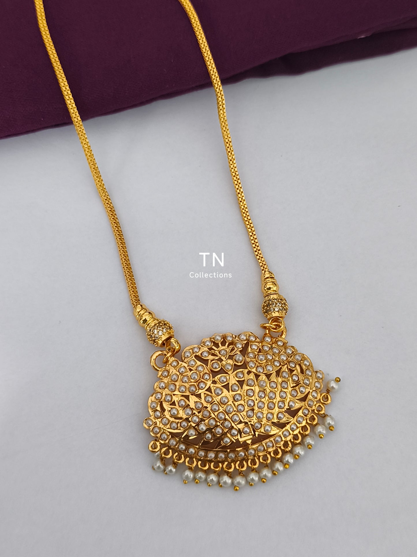 Micro gold plated Pearl Pathakkam with Chain (Full White)