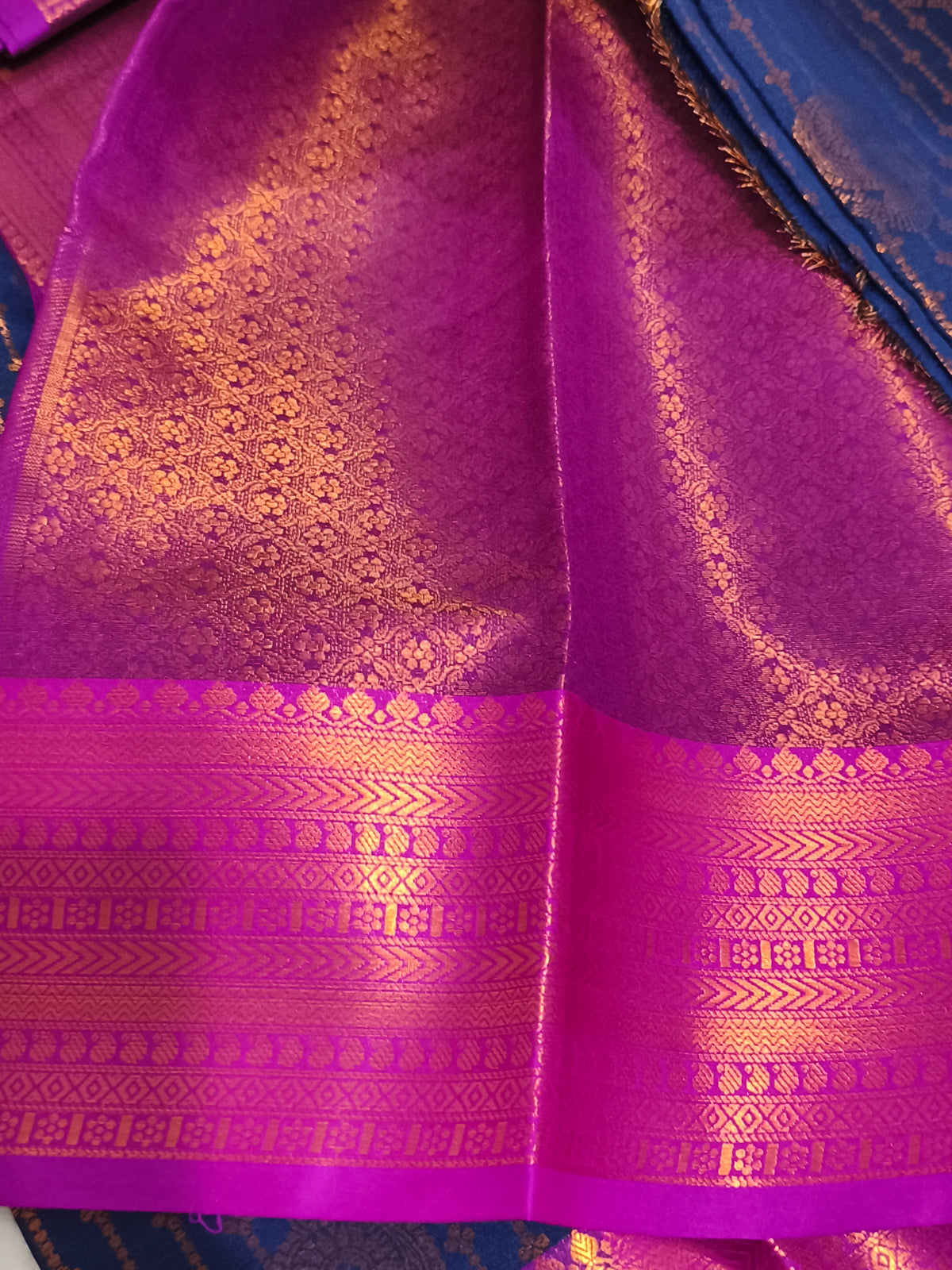 Kanchipuram vairaoosi Soft Silk Saree (Navy Blue)