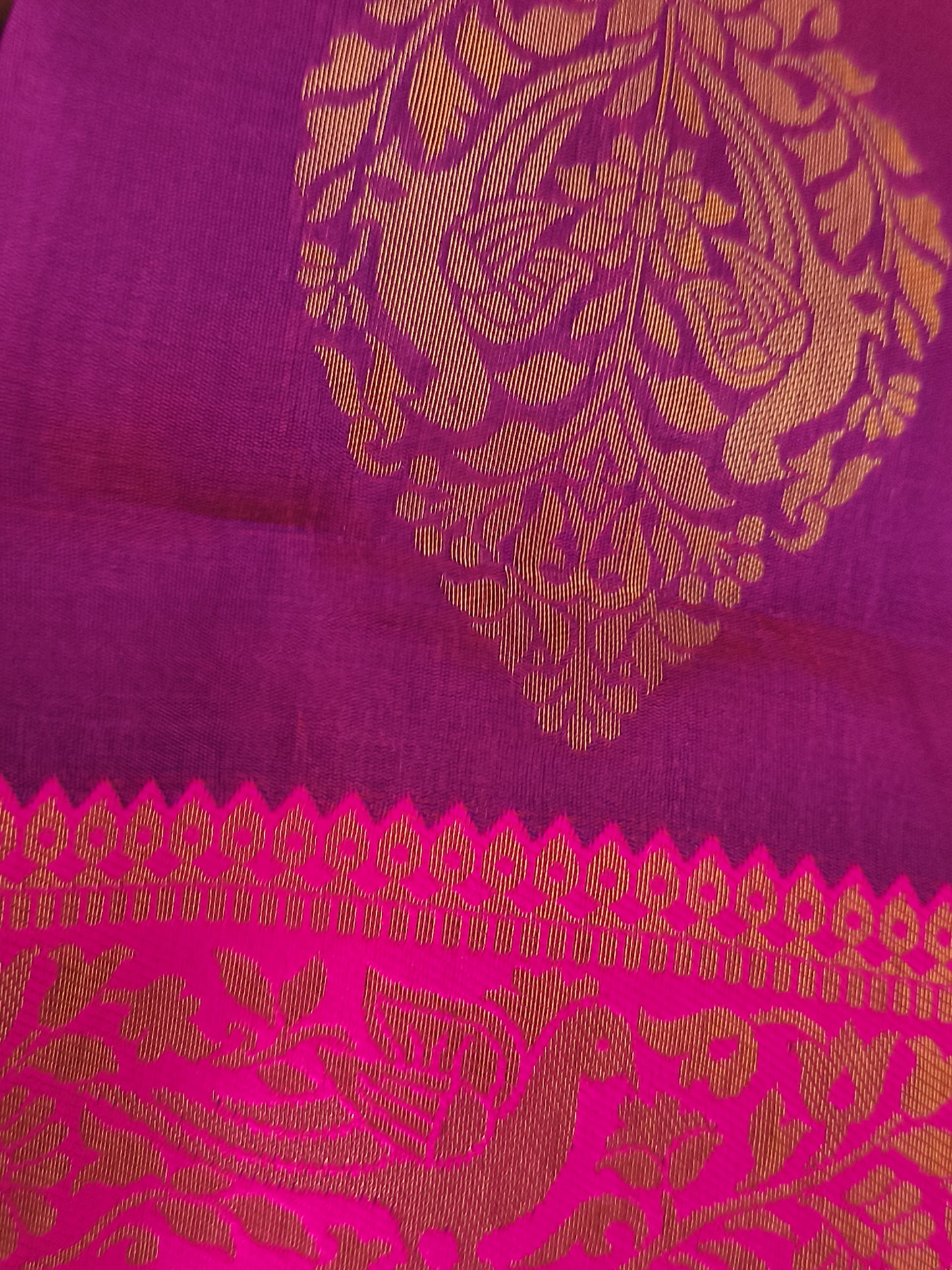 Dual shaded Soft Kanjivaram Silk Saree with contrast blouse and rich pallu Indian women's wear