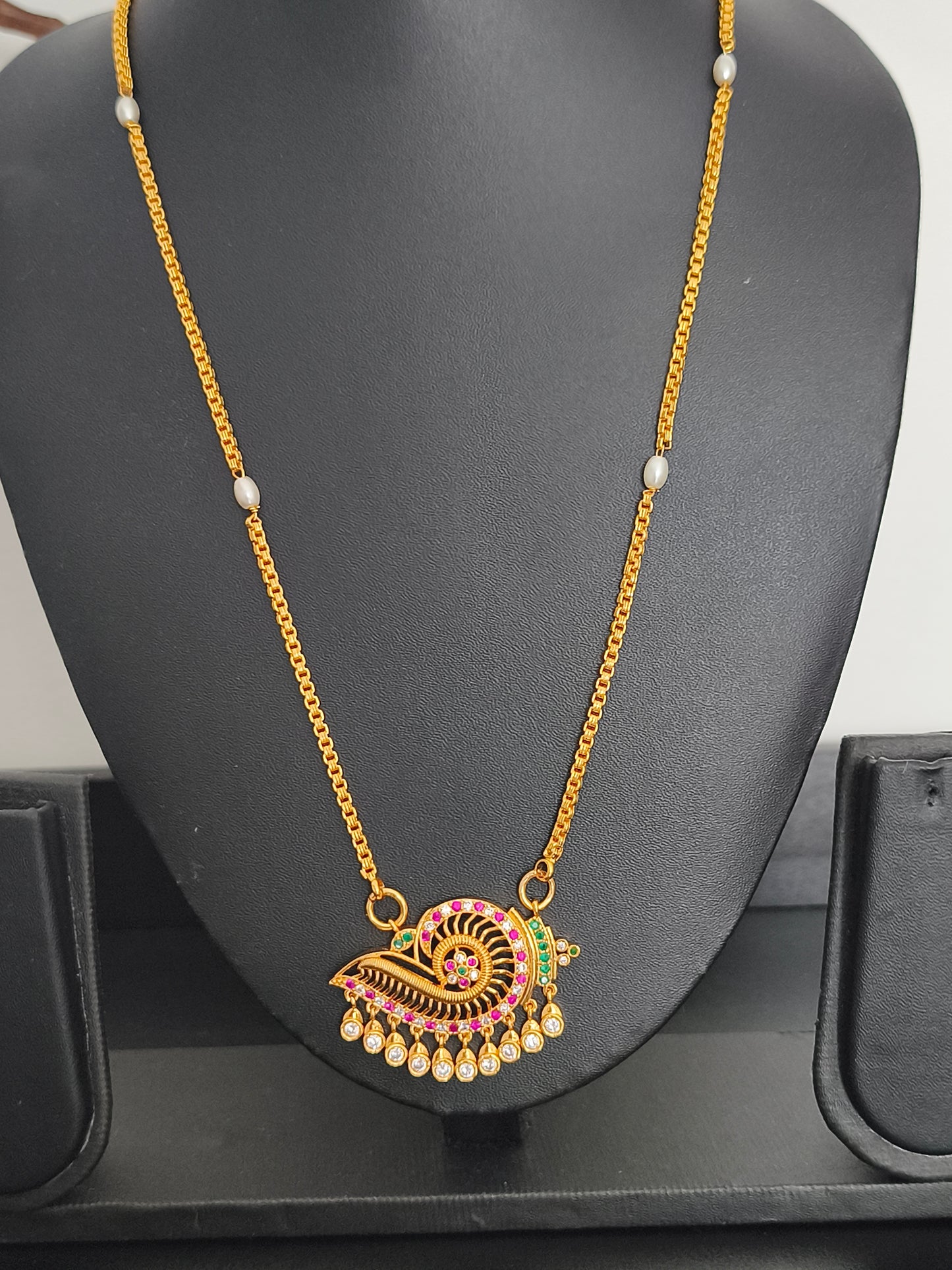 Micro gold plated Sangu pathakkam