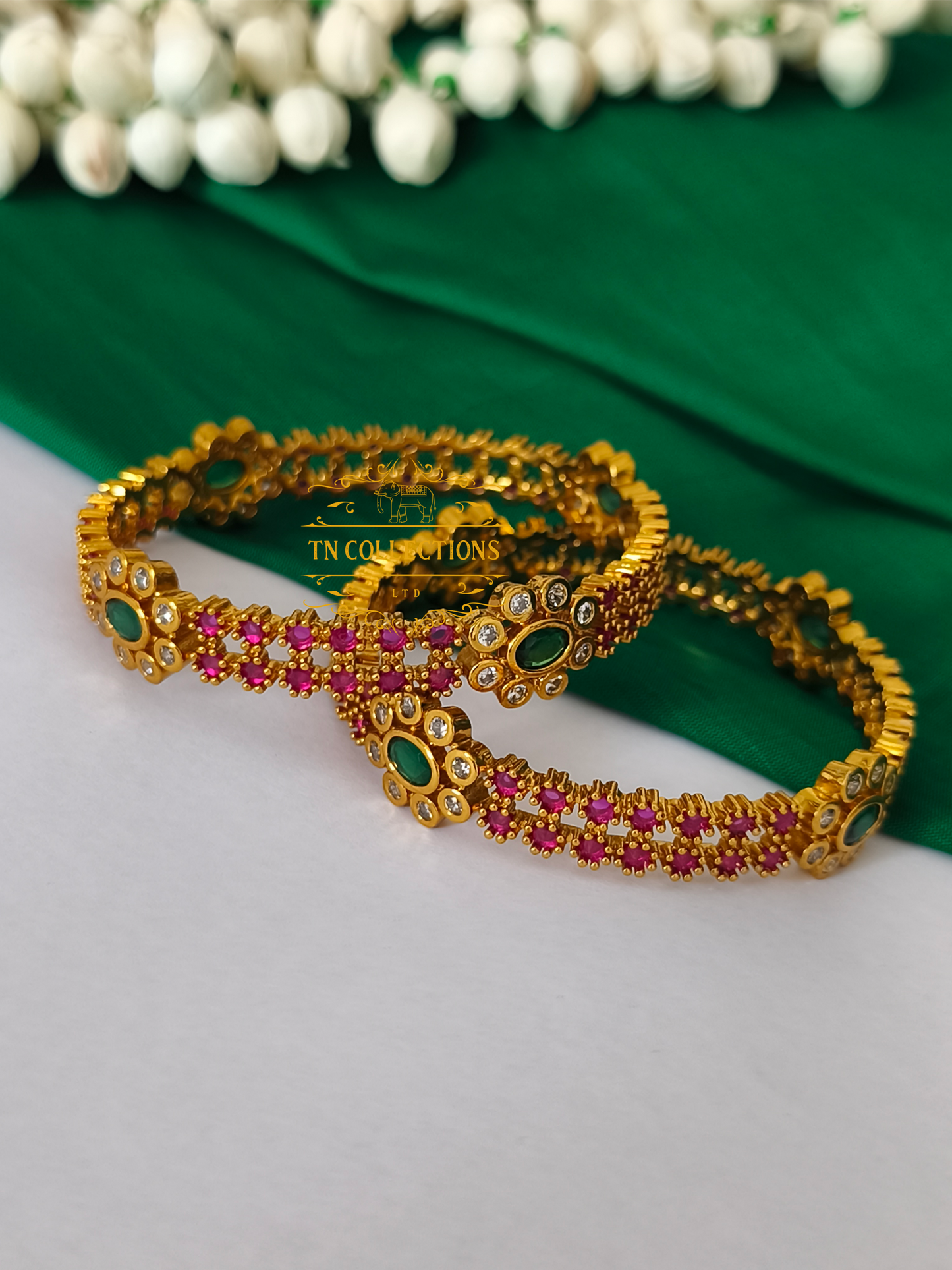 Matte Finish kemp stone Bangles Set