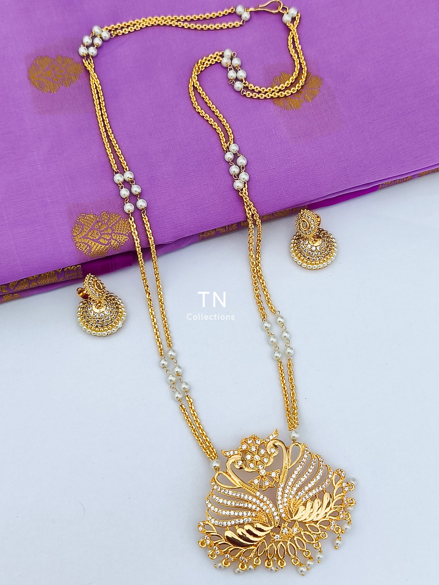 Micro gold plated Traditional Annam Design Pathakkam with earrings
