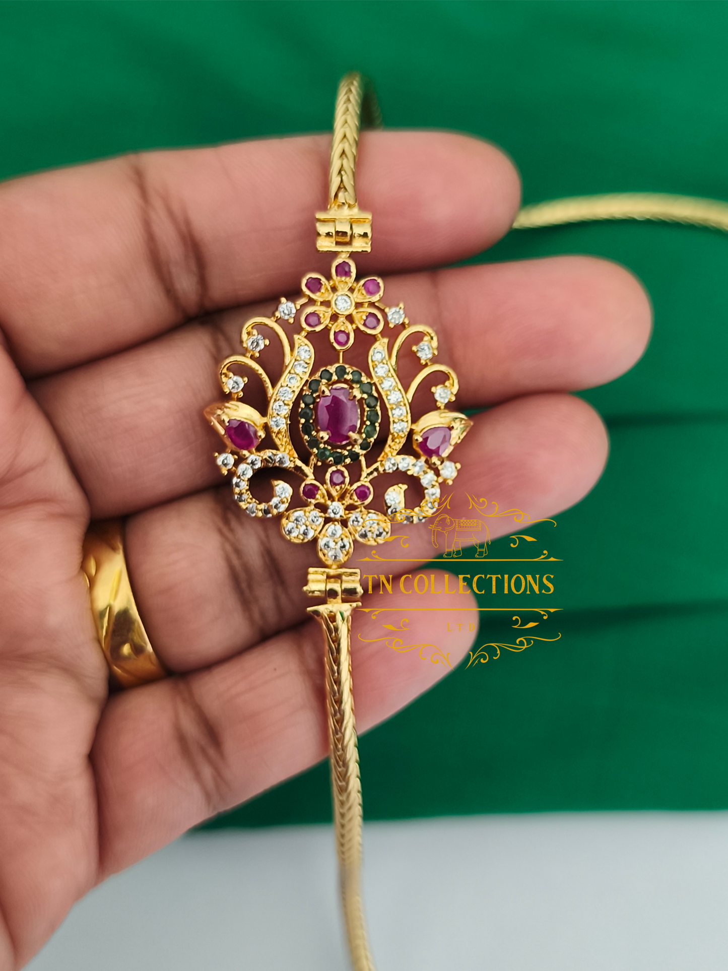 Micro Gold-Plated Traditional Mugappu Kodi