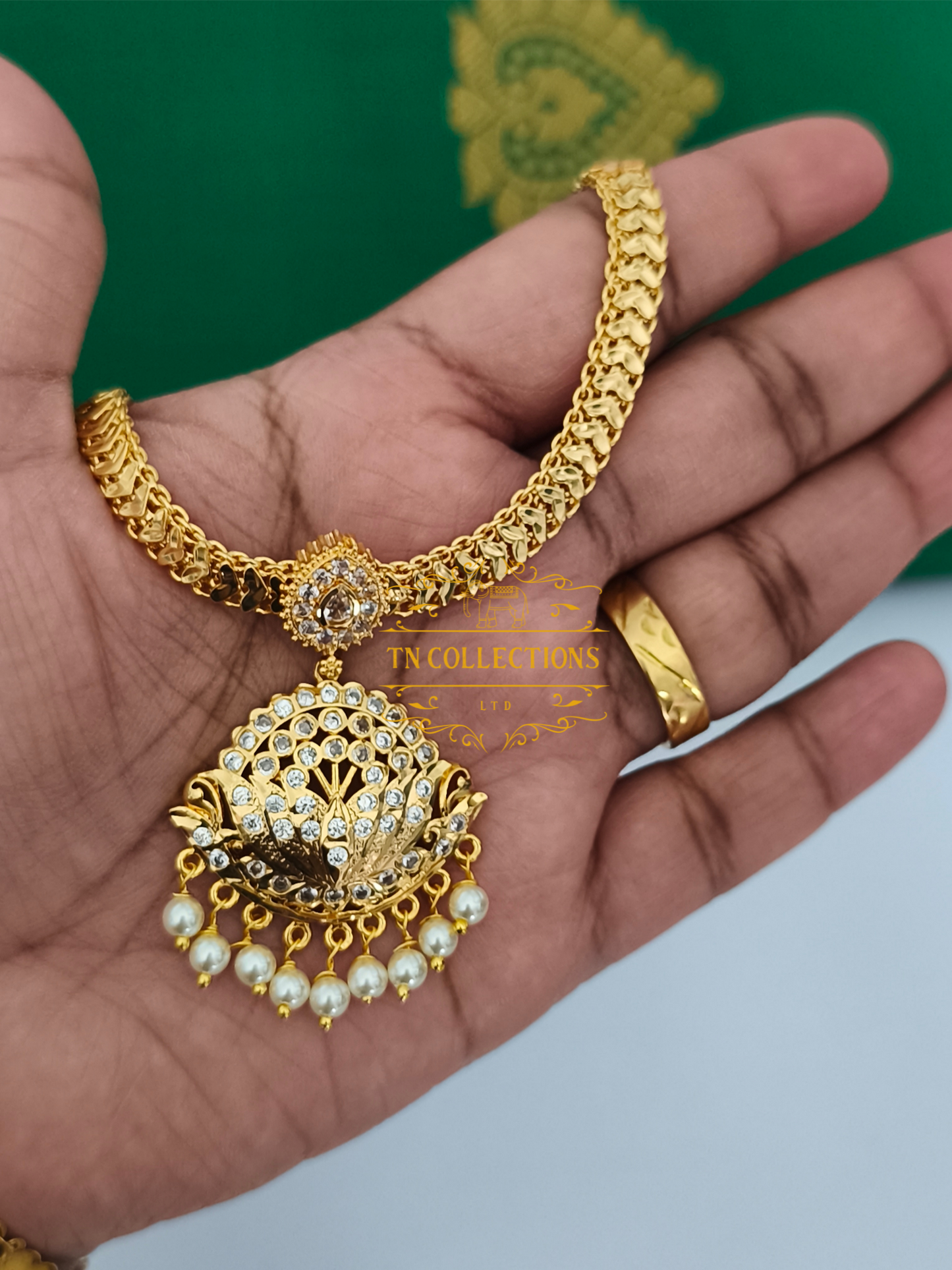 Micro Gold-Plated Traditional Alli Attiyal Necklace (Full white stones)