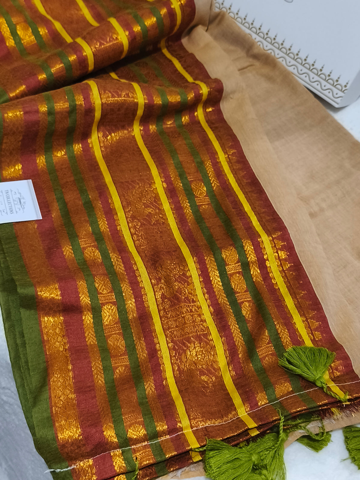 Kerala Special Mul Cotton Saree with Kanchi Border