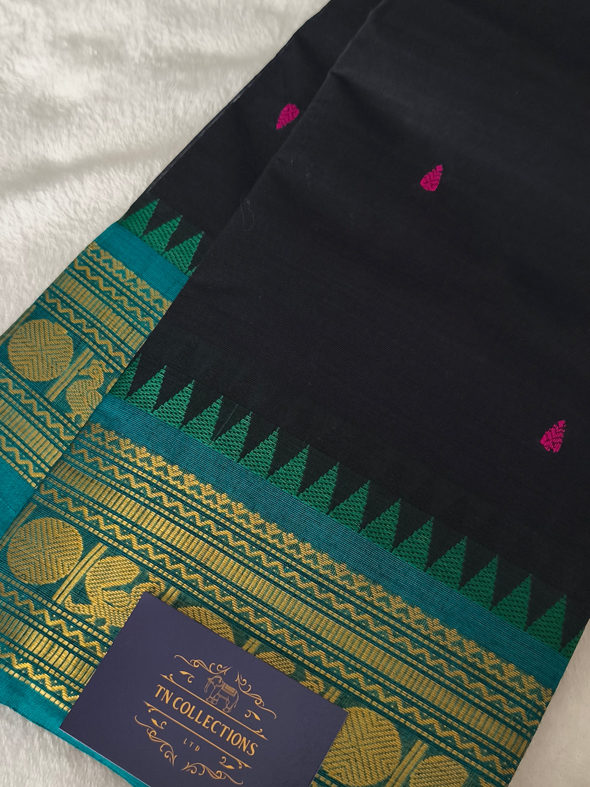 Pure handloom Kanchi Cotton Saree (Black)