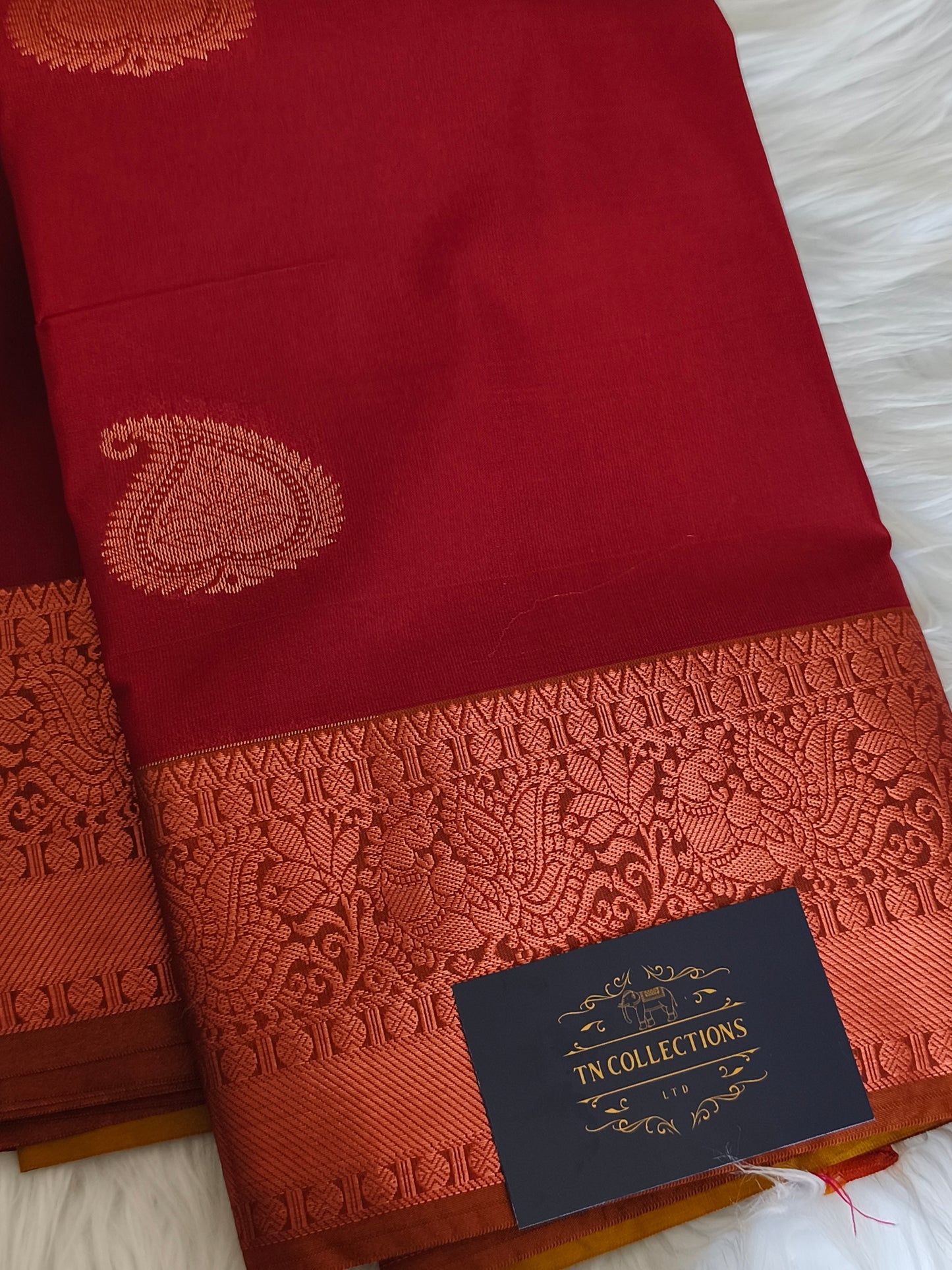 Kanchi Semi silk saree with contrast blouse and rich pallu