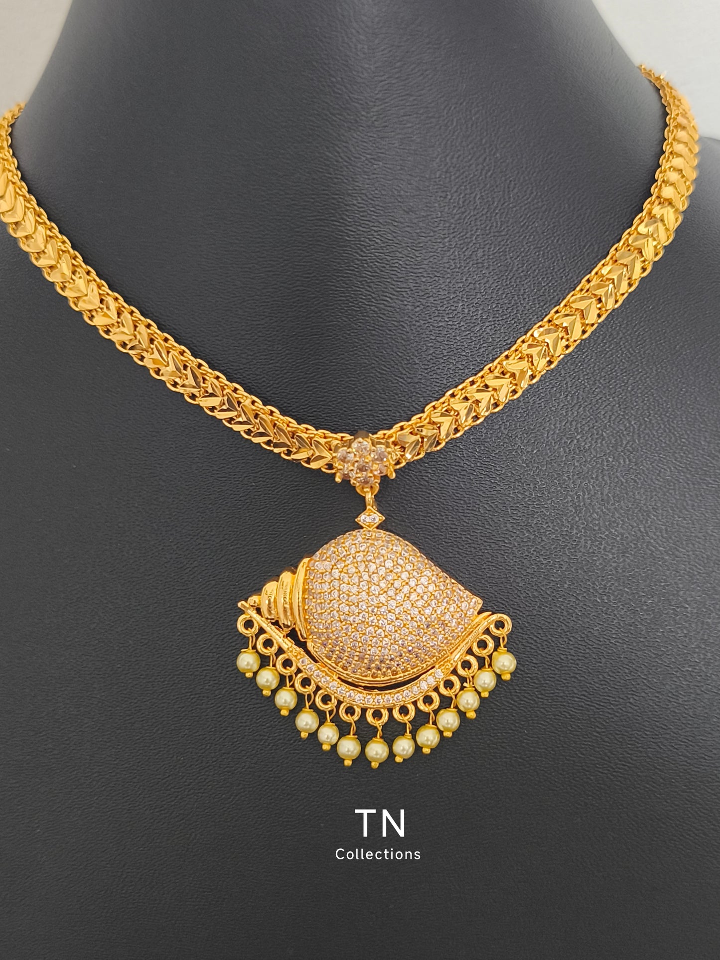 Micro gold plated Sangu Design Attiyal