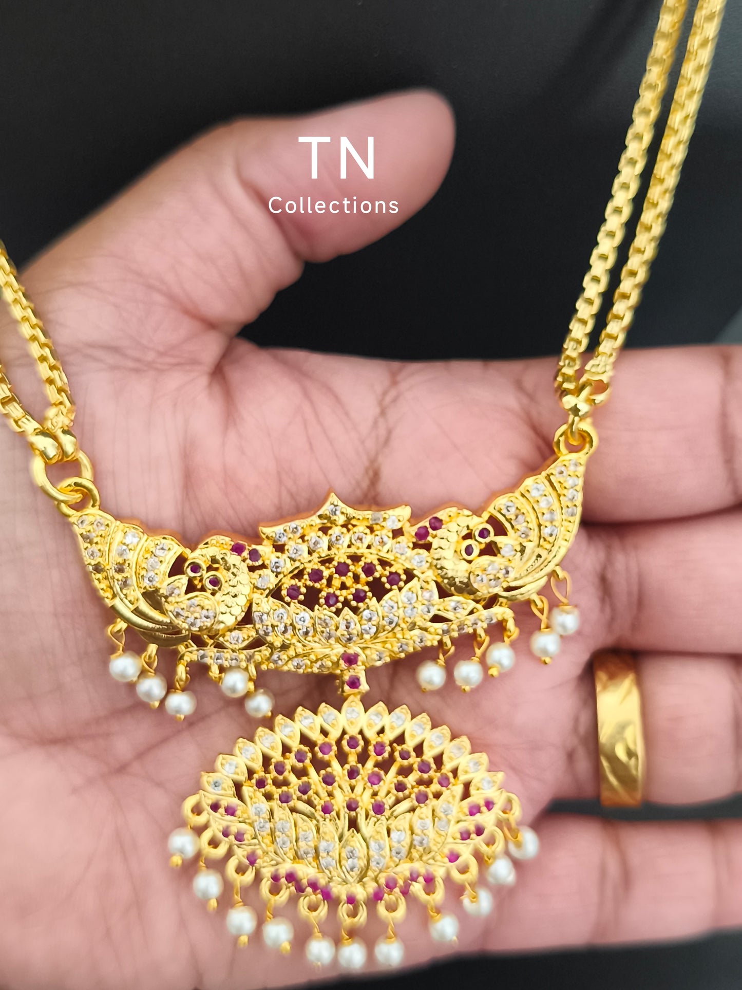 Traditional Unique Design Pathakkam with earrings