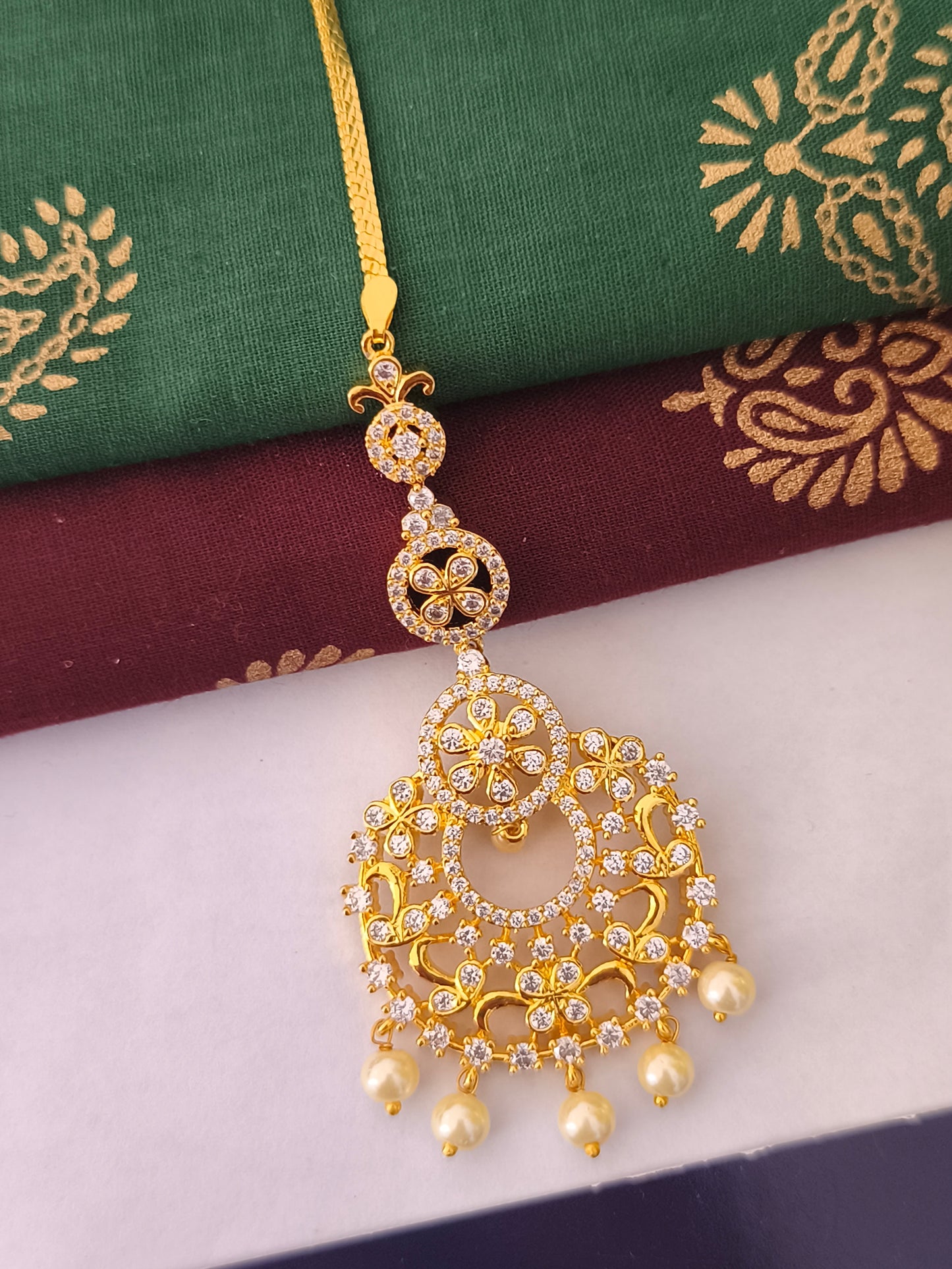 Gold finish Nethichuddi (Tikka)