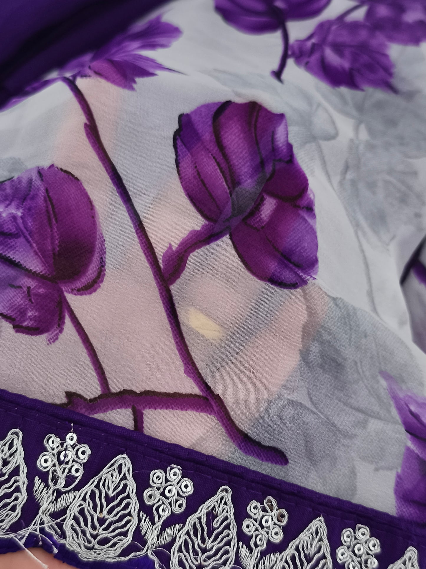 Leaf Design Soft Chiffon Georgette Party Saree with contrast blouse