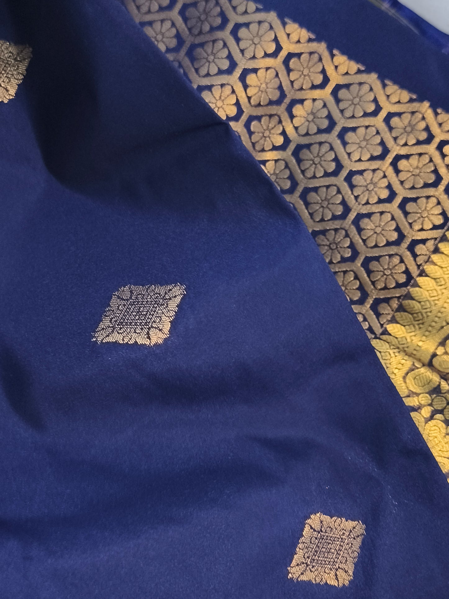 Kanchi butta Silk Saree
