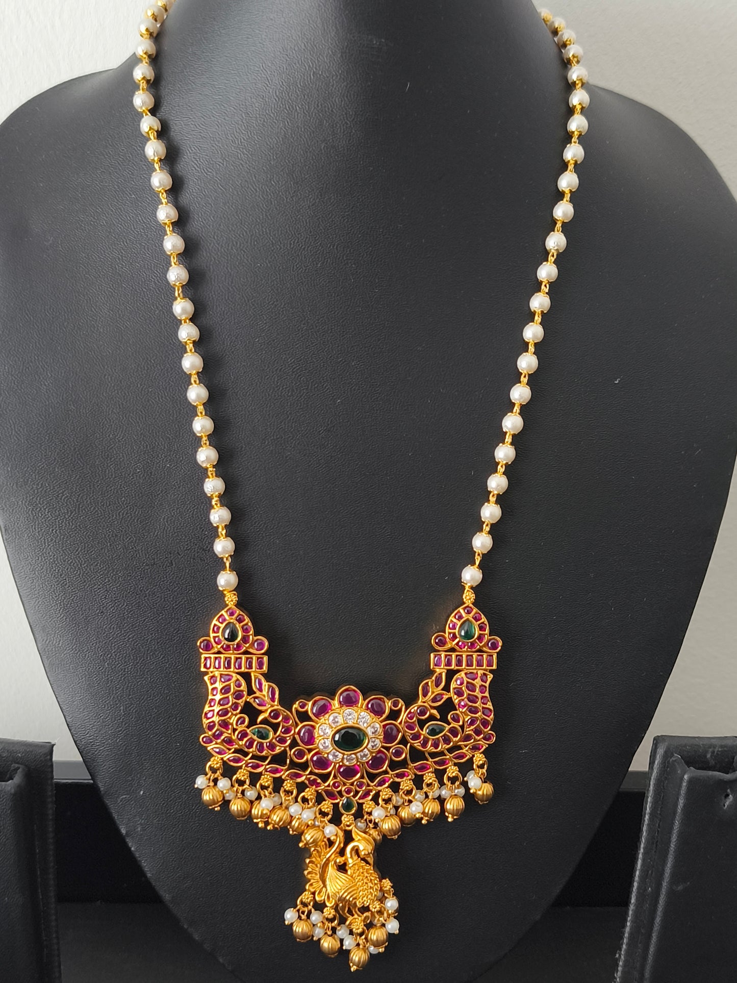 Real kemp beaded necklace