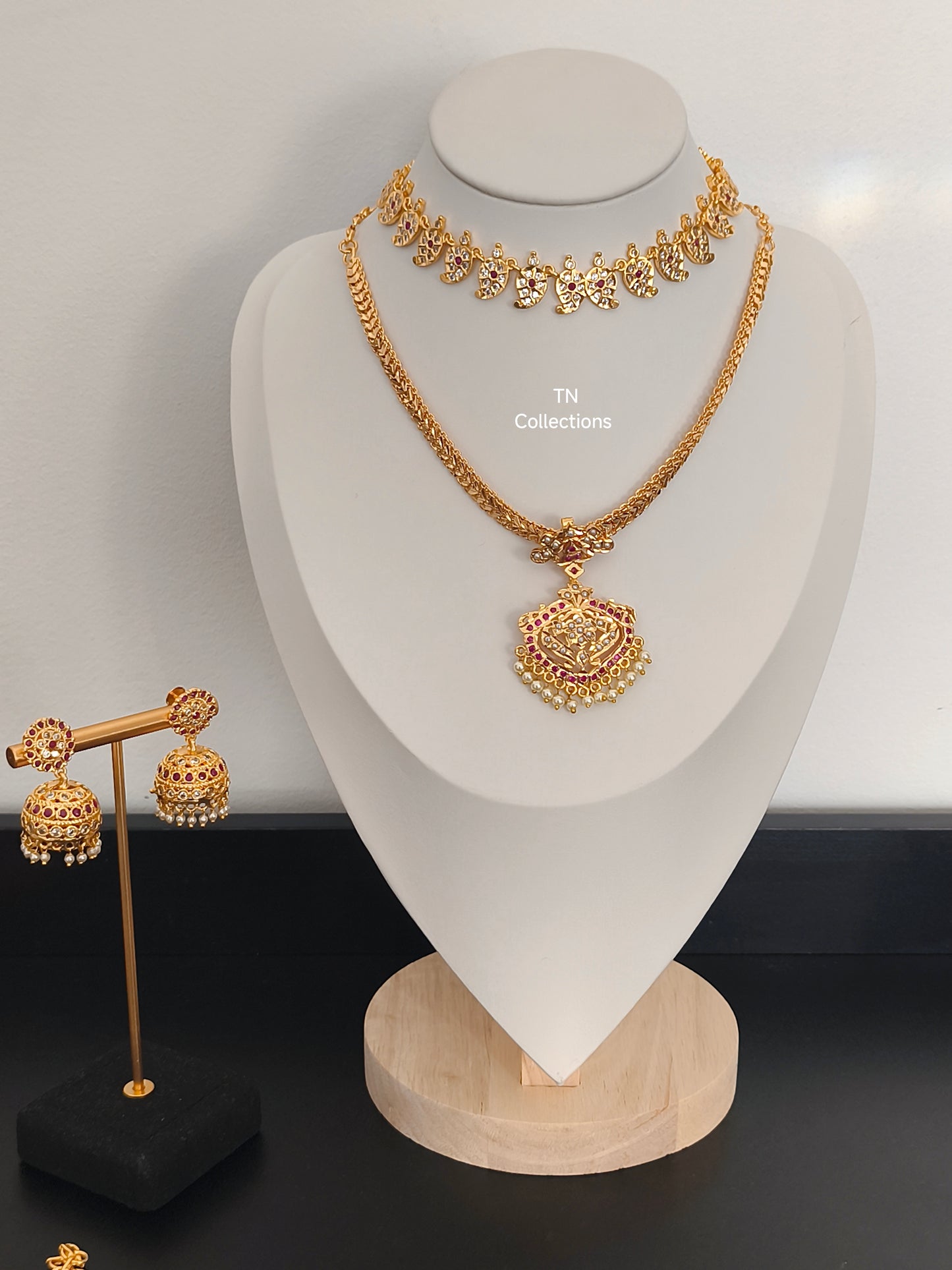 Micro gold plated Trendy Necklace Set (Ruby & white)