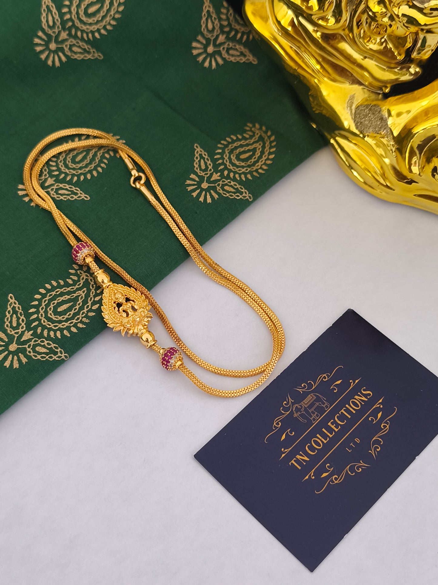 Micro gold mugappu chain