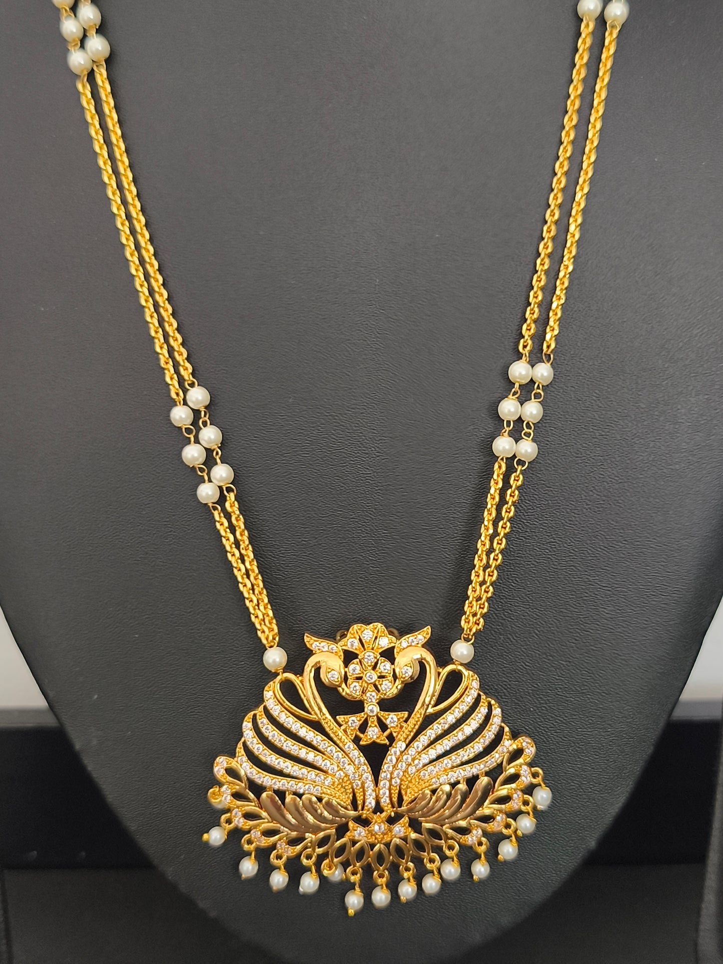 Micro gold plated Traditional Annam Design Pathakkam with earrings