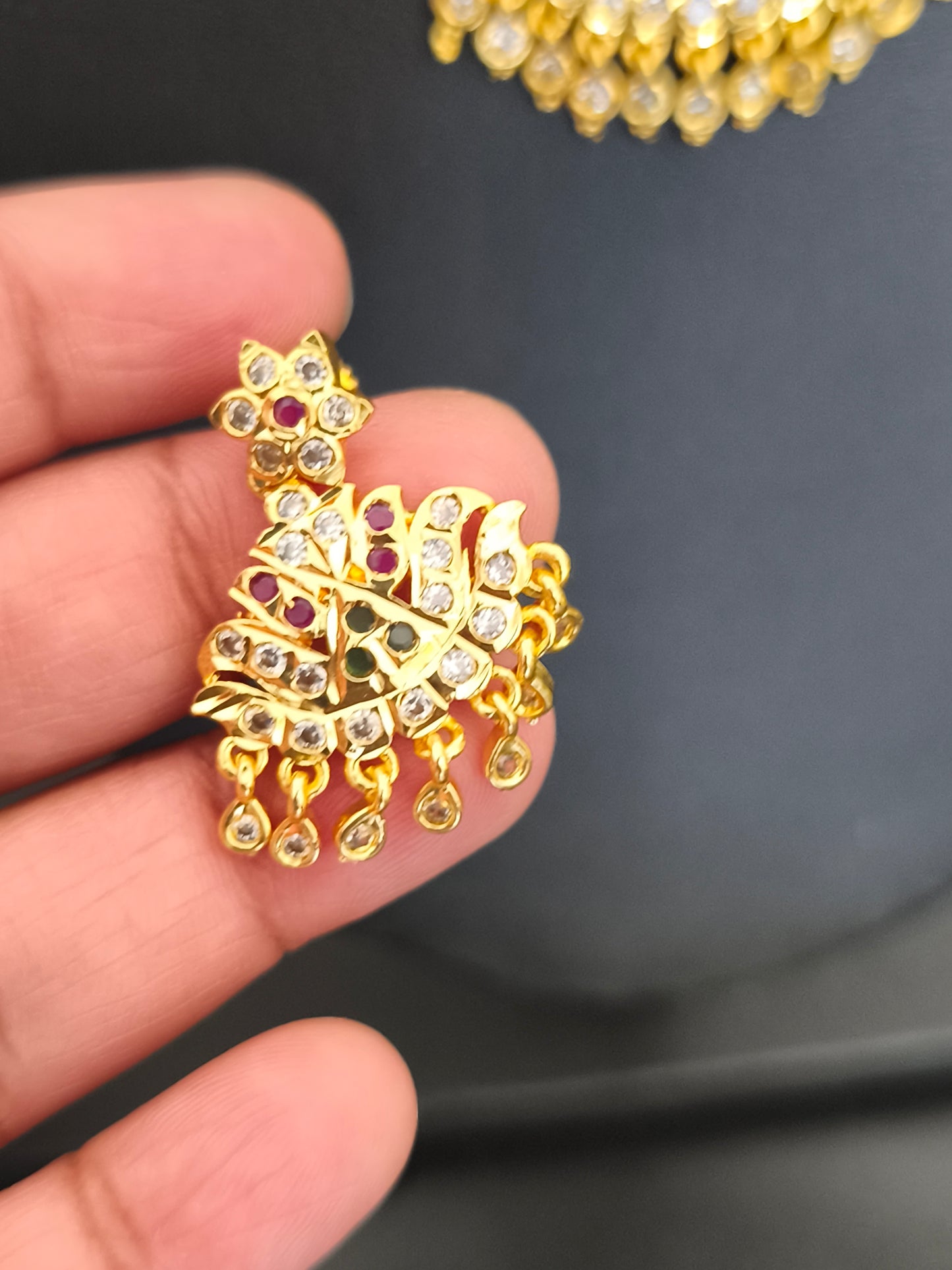 Micro gold finish Attiyal with earrings short necklace