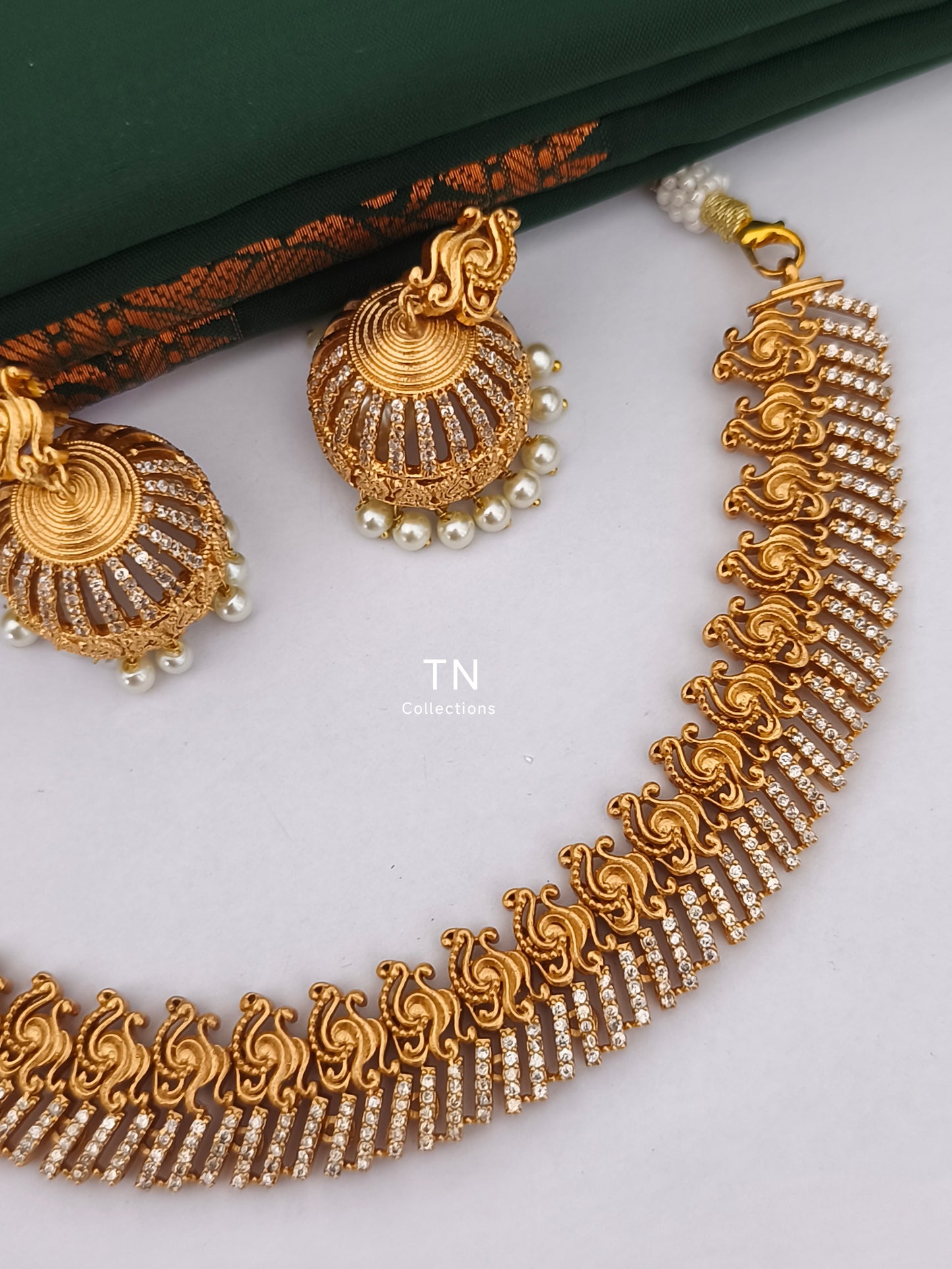 Matte Finish Necklace Set