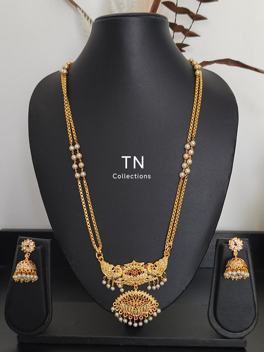 Traditional Unique Design Pathakkam with earrings