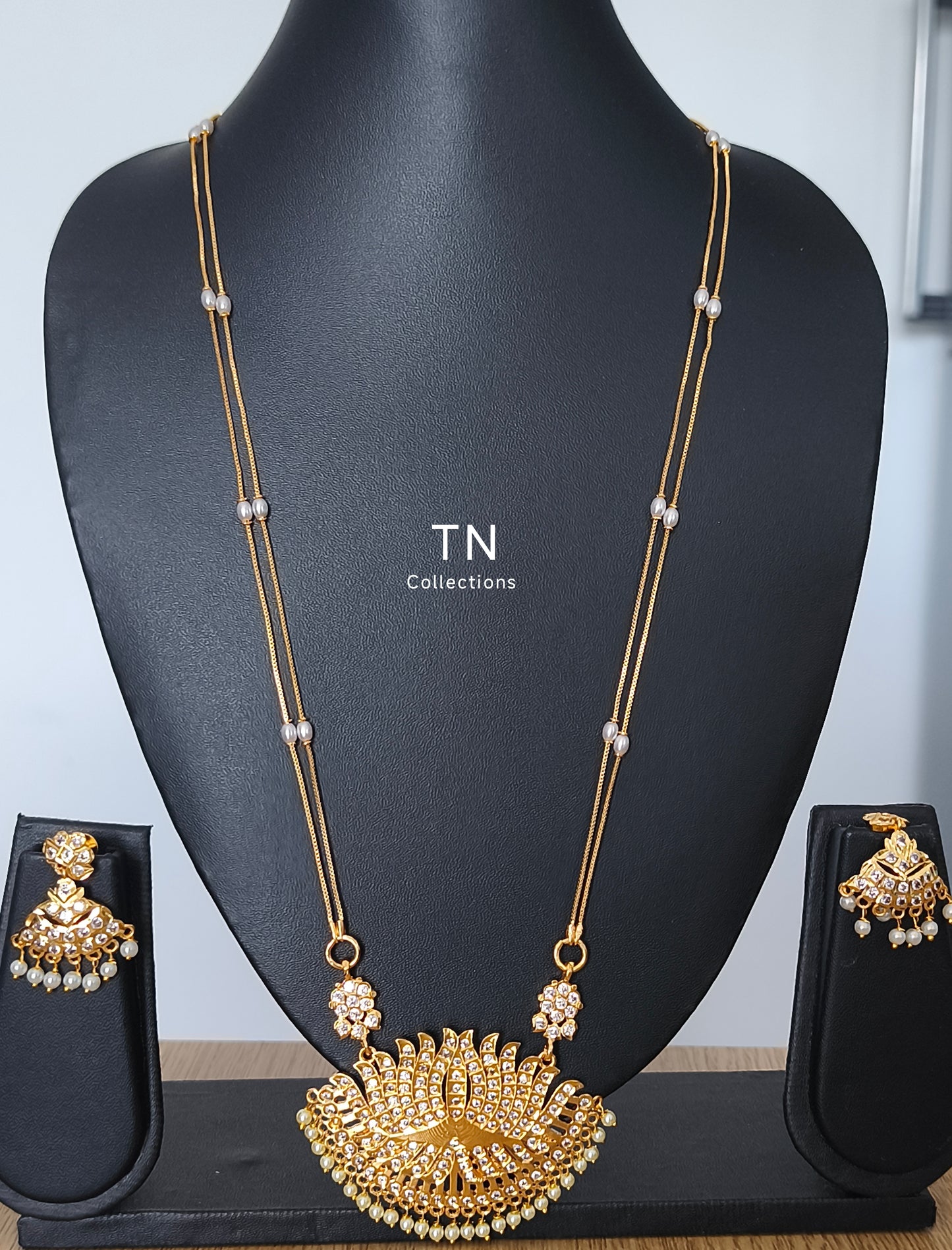 Micro gold plated Traditional Lotus Pathakkam