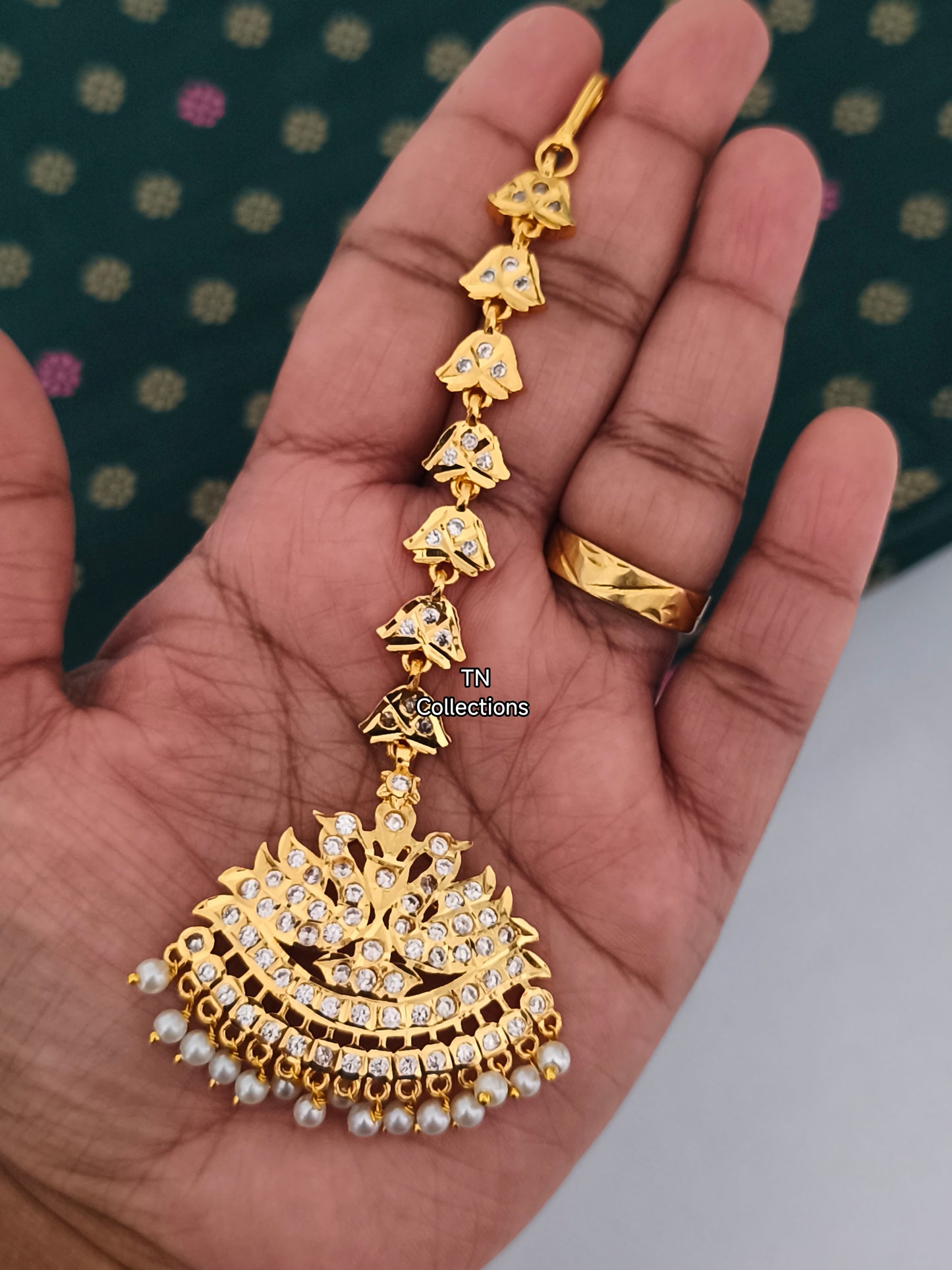 Micro gold plated Nethichuddi Tikka (Full White stones)