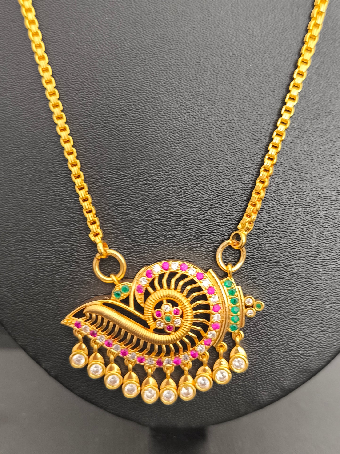 Micro gold plated Sangu pathakkam