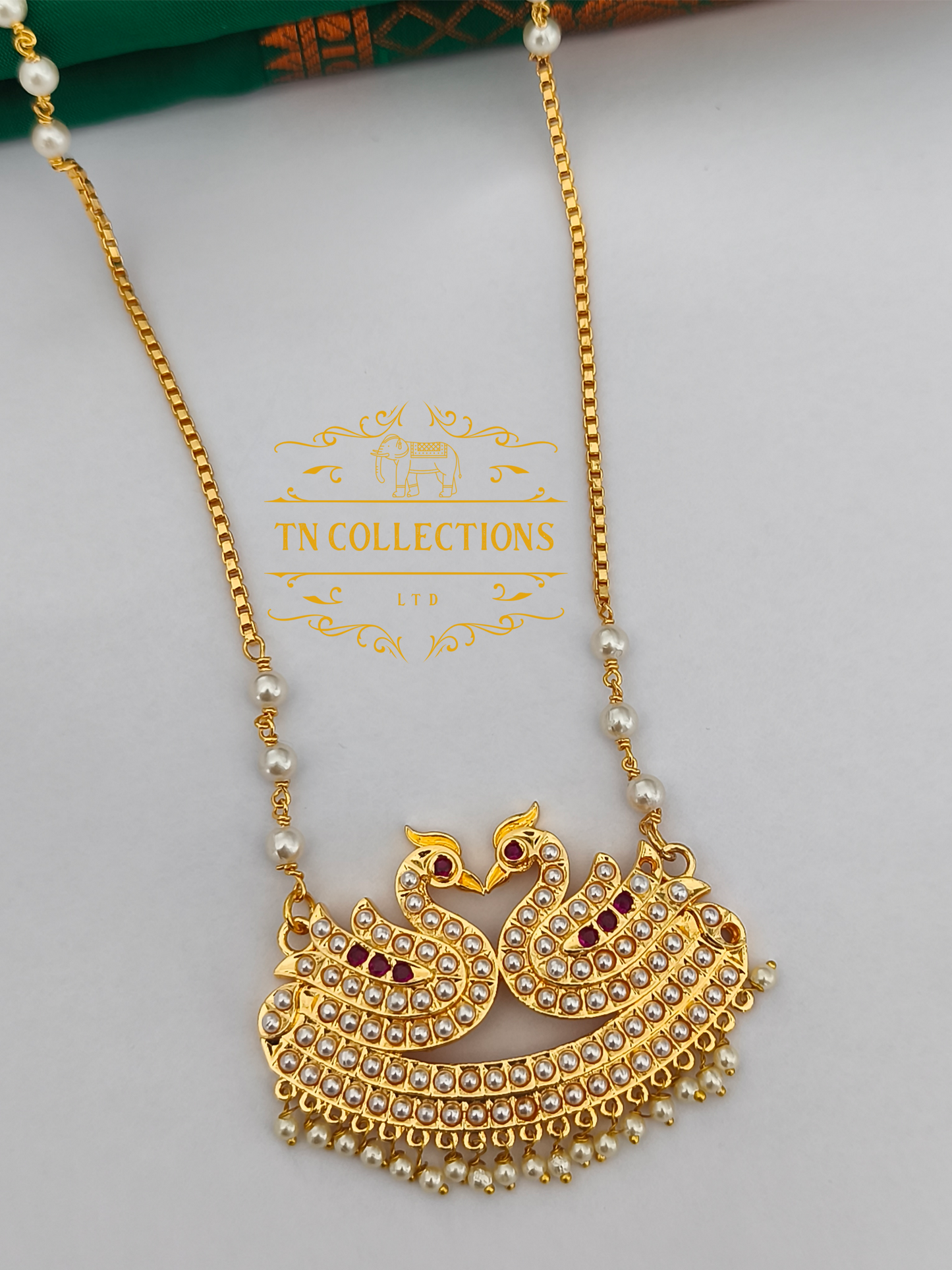 Micro Gold-Plated Traditional Pearl Pathakkam (Ruby & white)