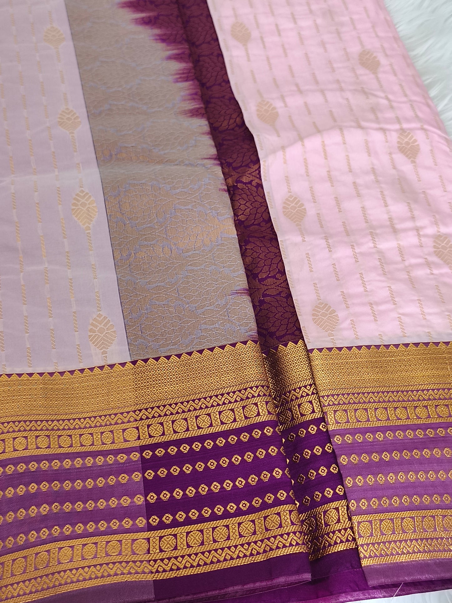 Elegant Kanchi Silk Saree with Contrast Running Blouse