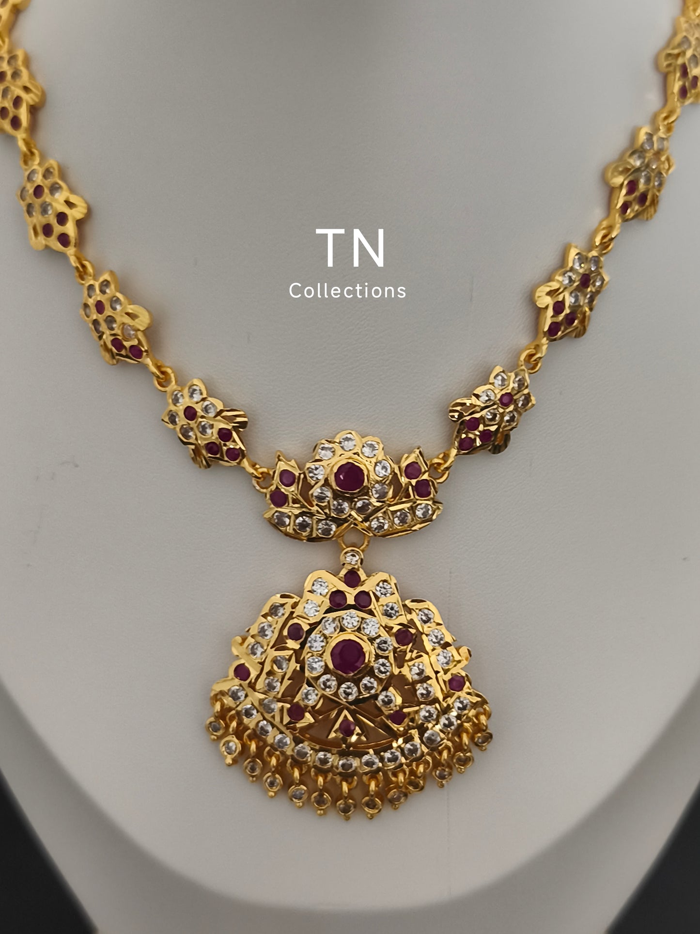 Micro Finish Attiyal with earrings