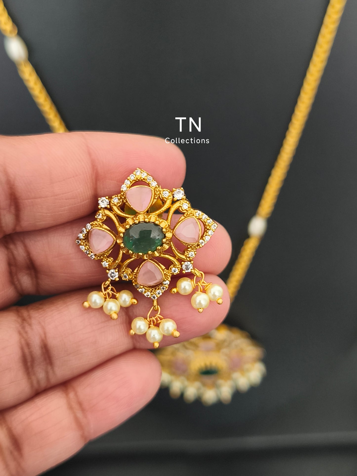 Simple and elegant Pendant Set with Pearl chain