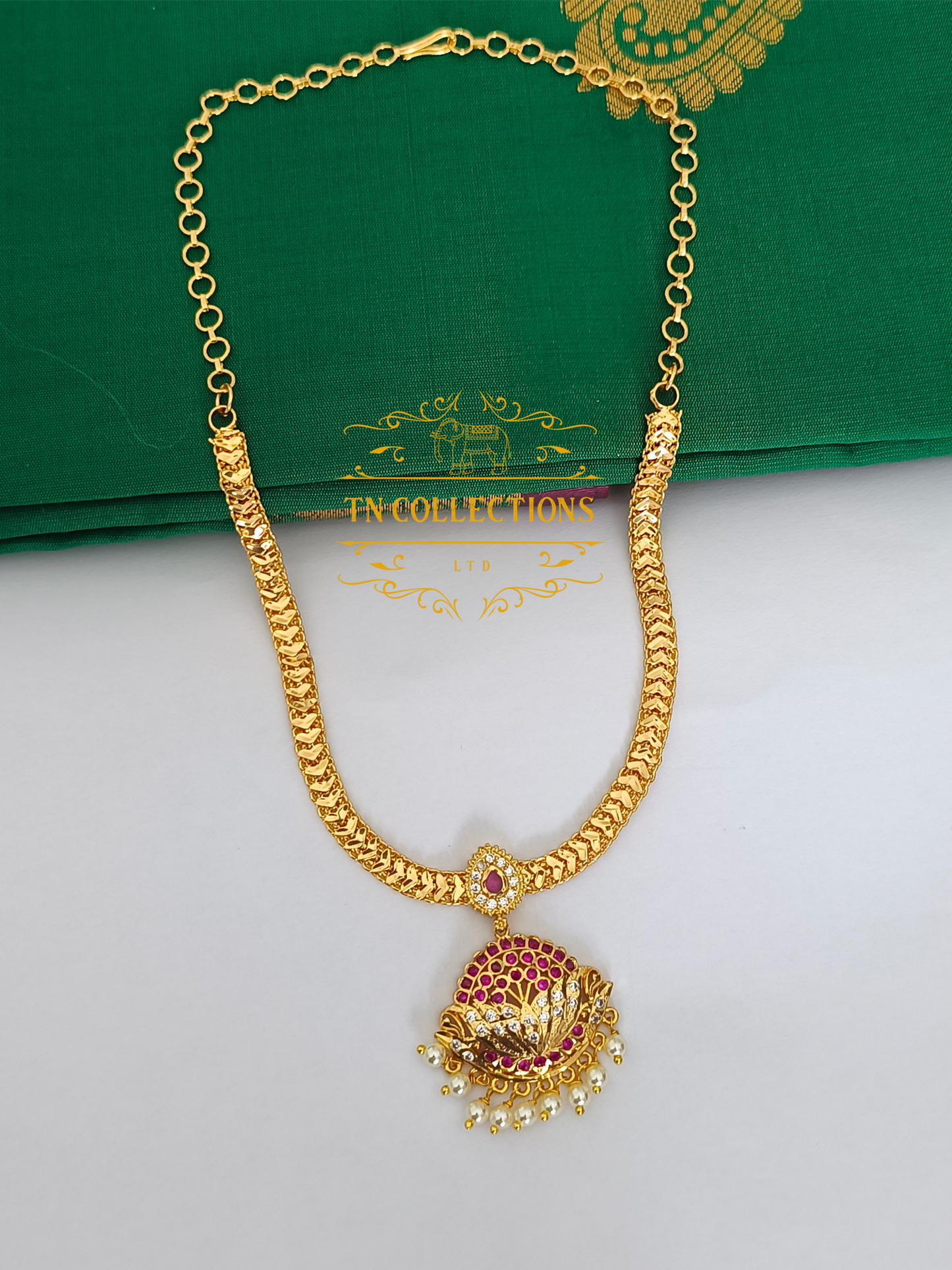 Micro Gold-Plated Traditional Allipoo Attiyal Pathakkam Set (Ruby & White stones)