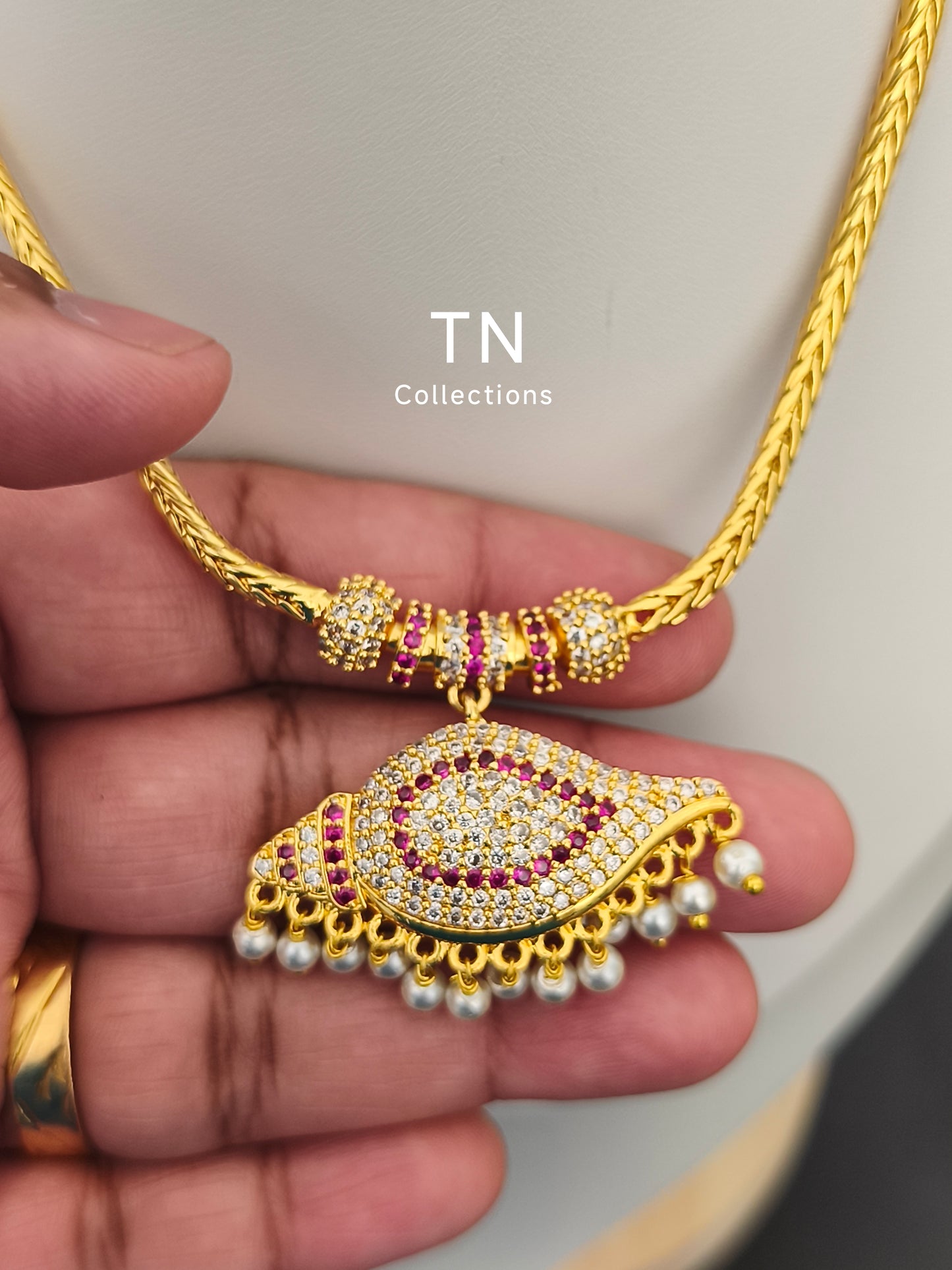 Micro gold plated Traditional sangu Attiyal